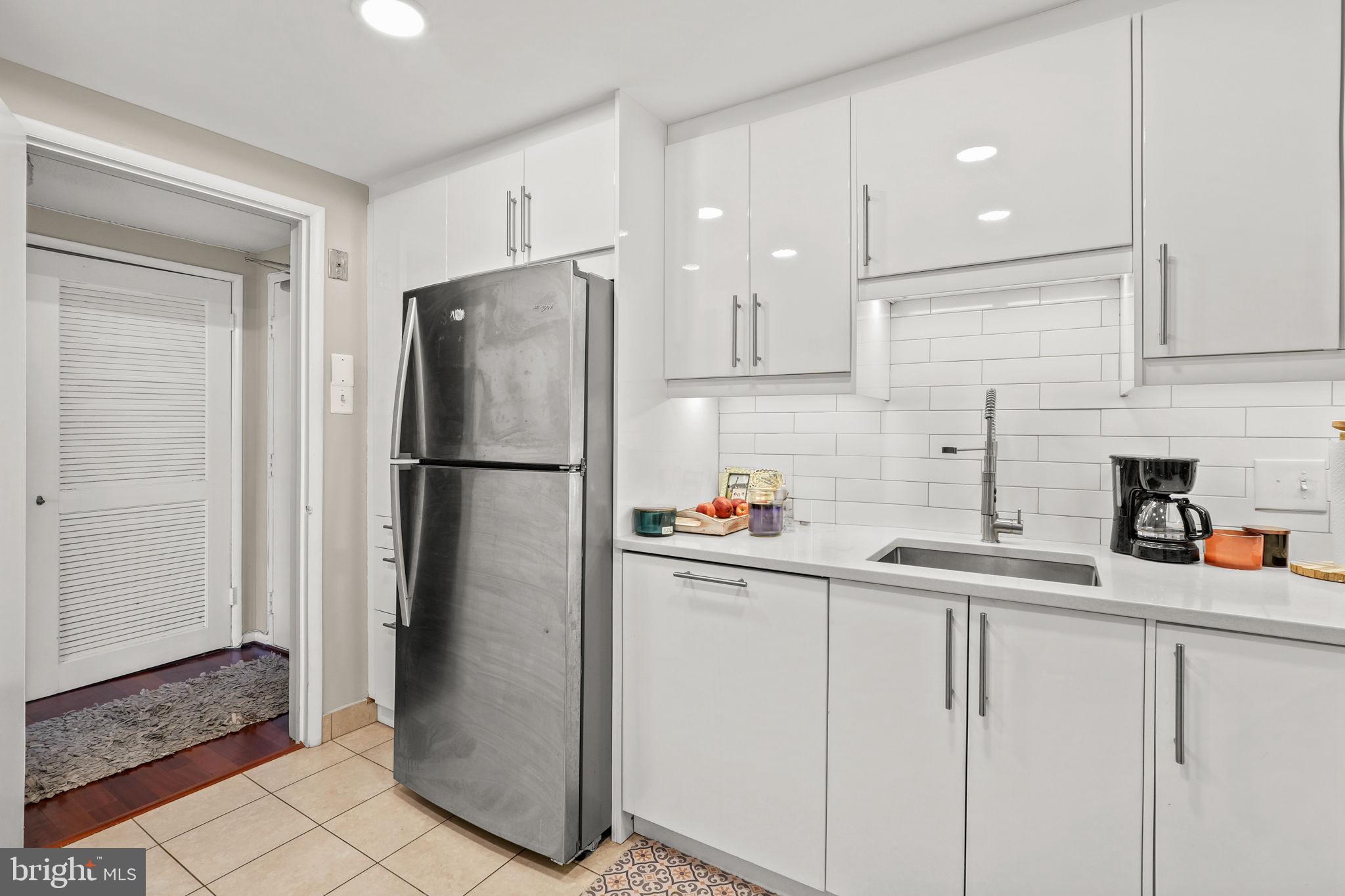 6301 Stevenson Ave #1114