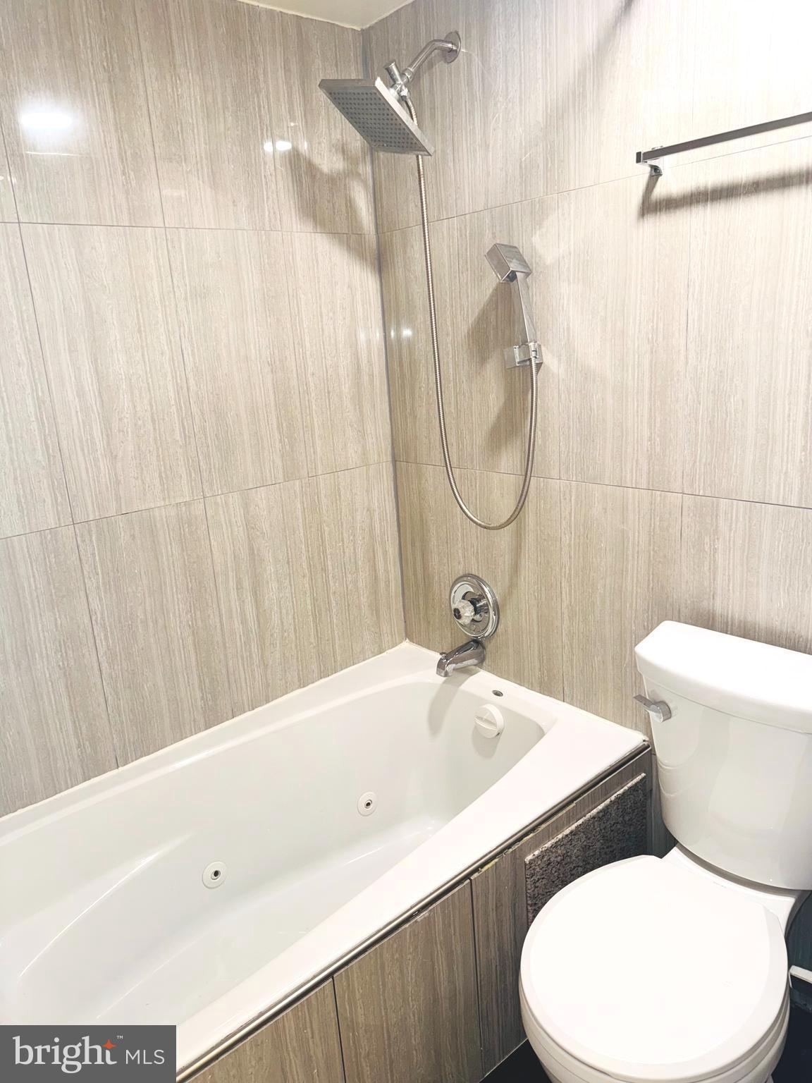 307 YOAKUM PKWY #1517