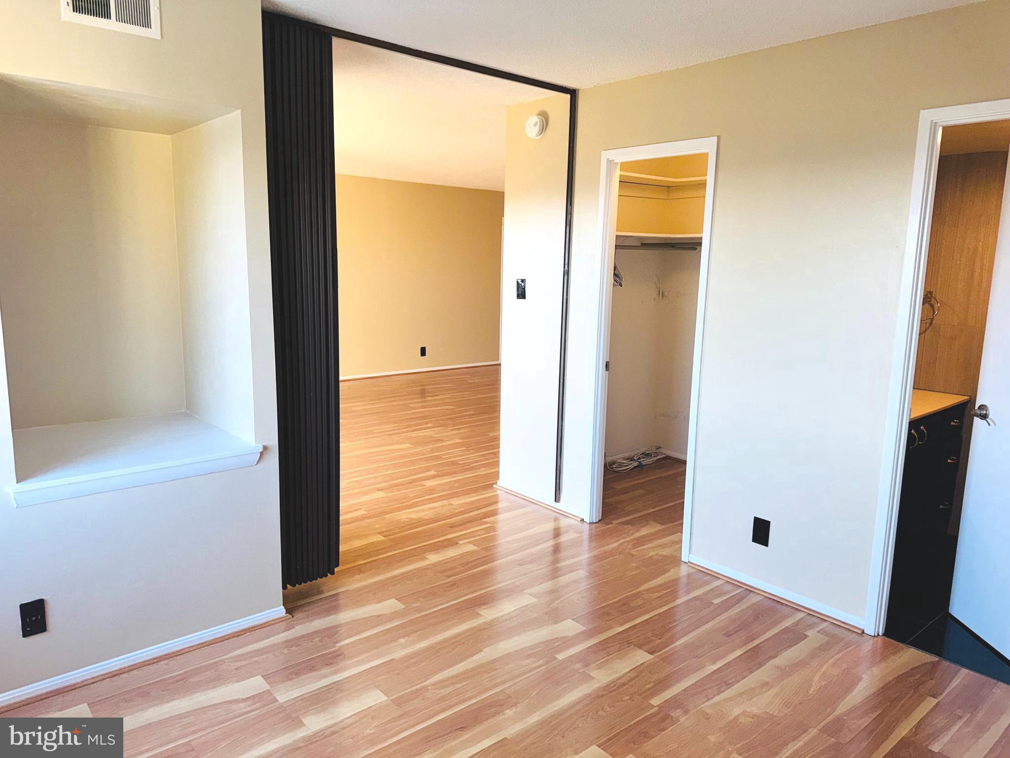 307 YOAKUM PKWY #1517