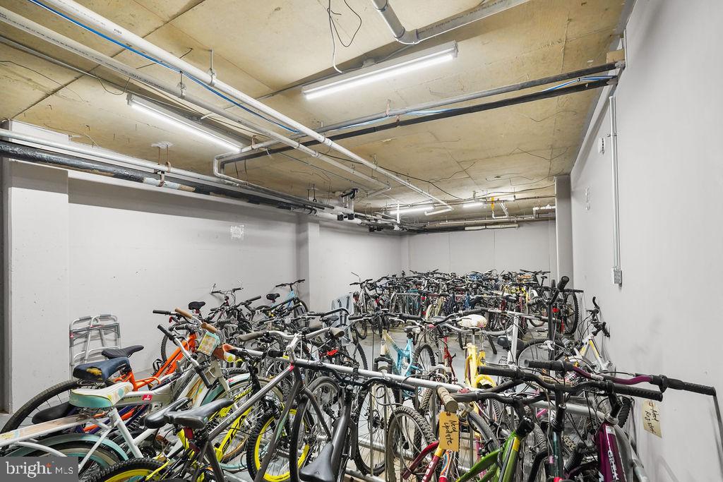 2500 N VAN DORN STREET 517