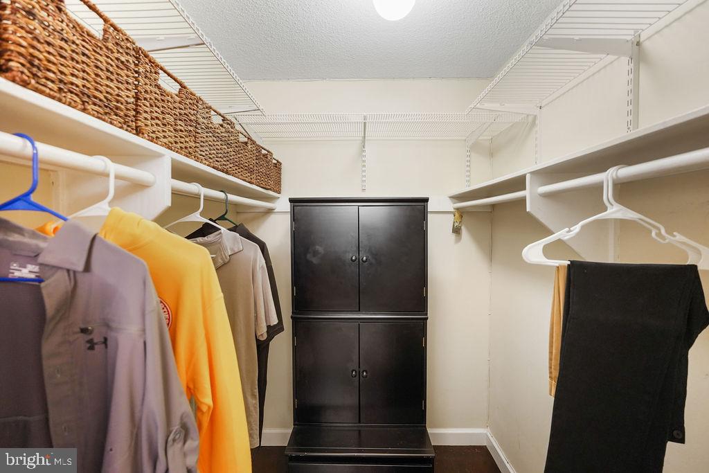 2500 N VAN DORN STREET 517