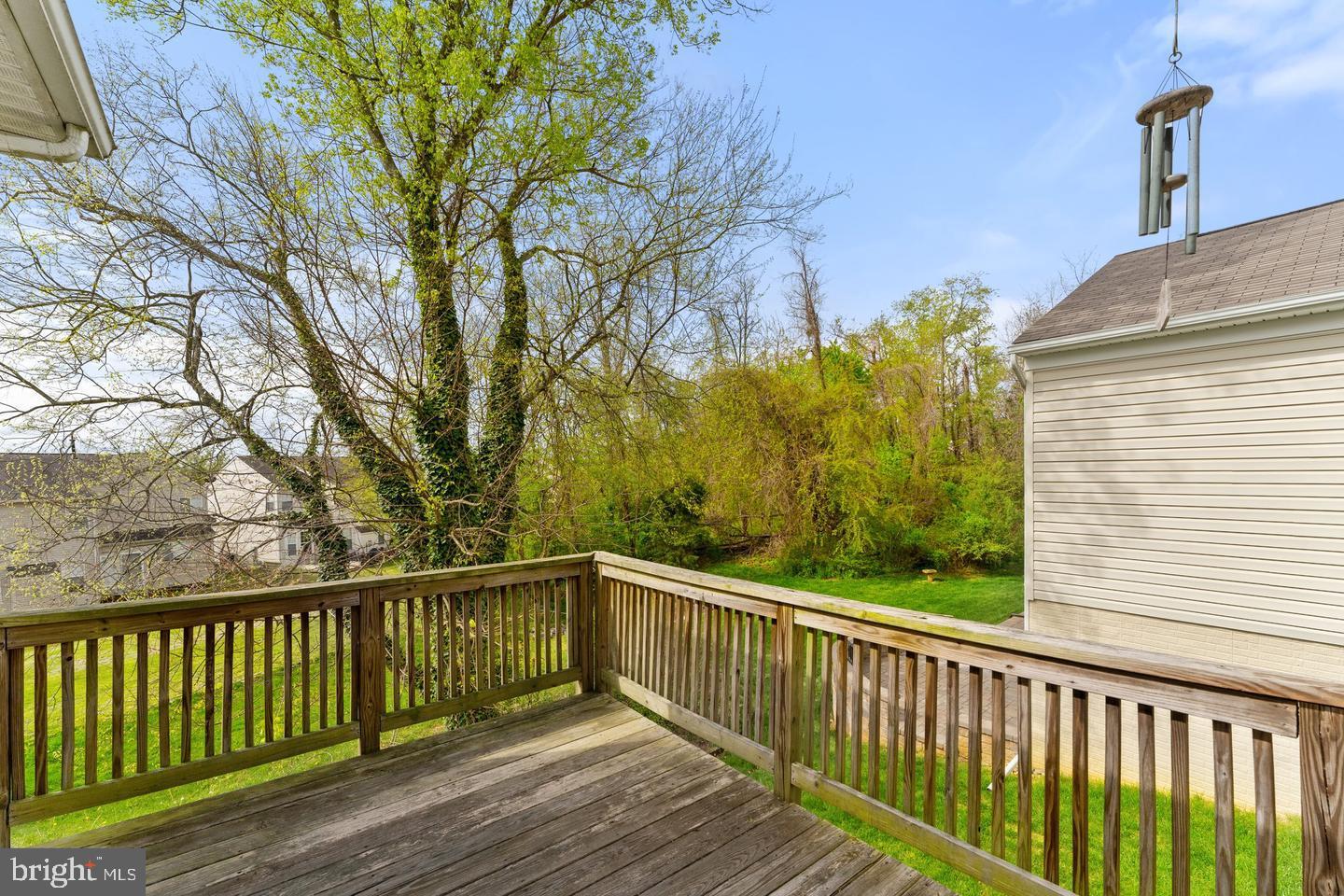 575 HUNTERS RD