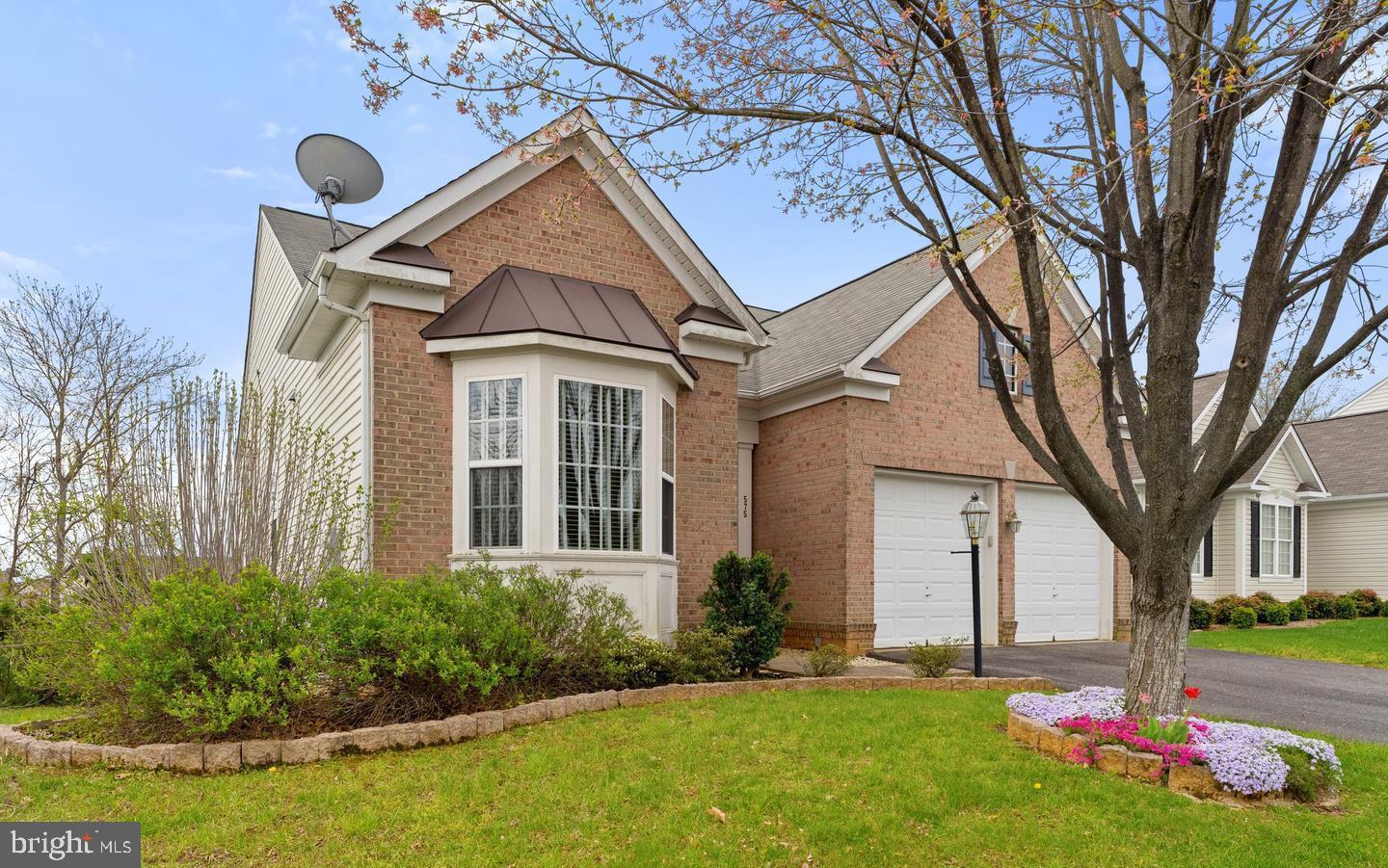 575 HUNTERS RD