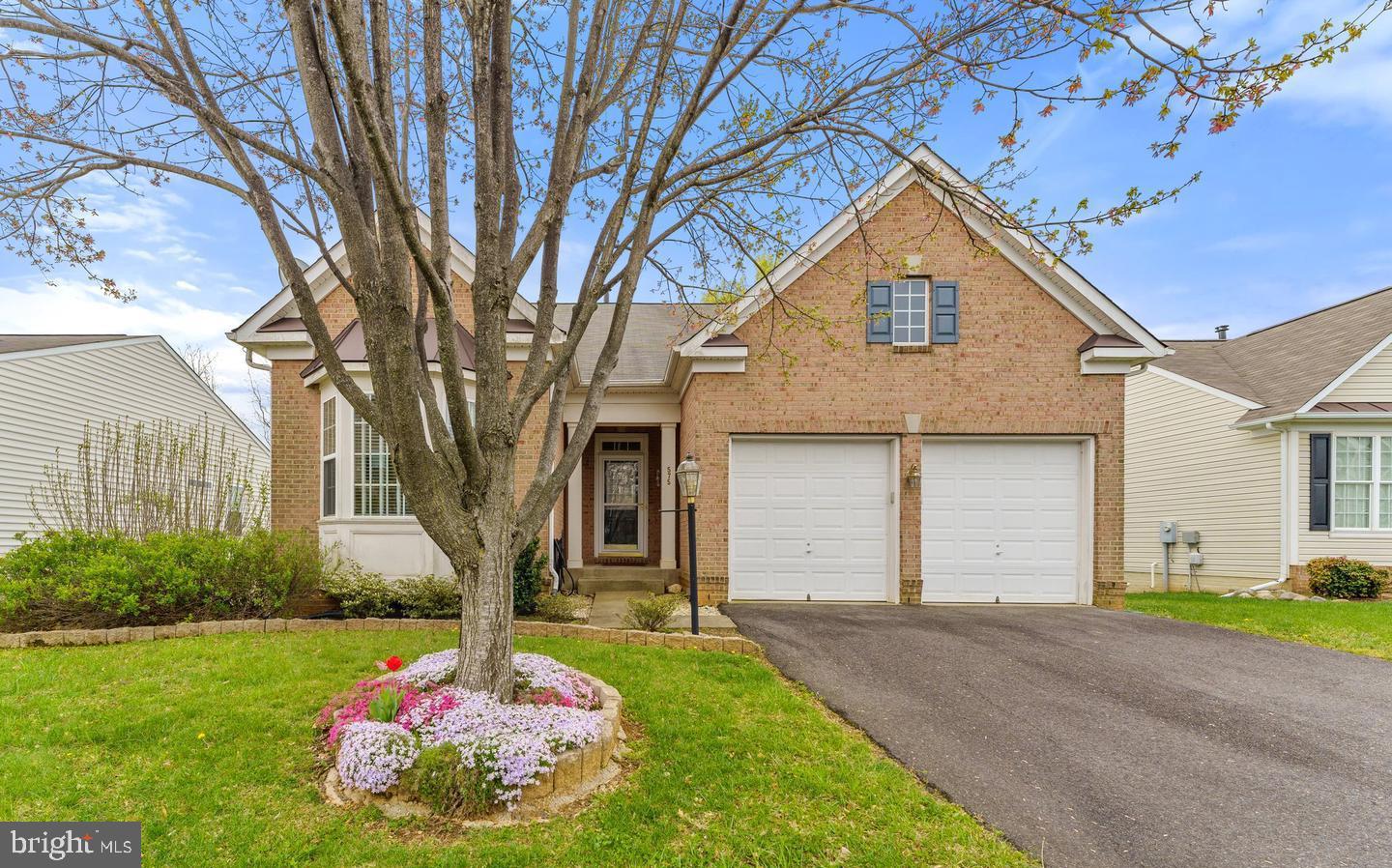 575 HUNTERS RD