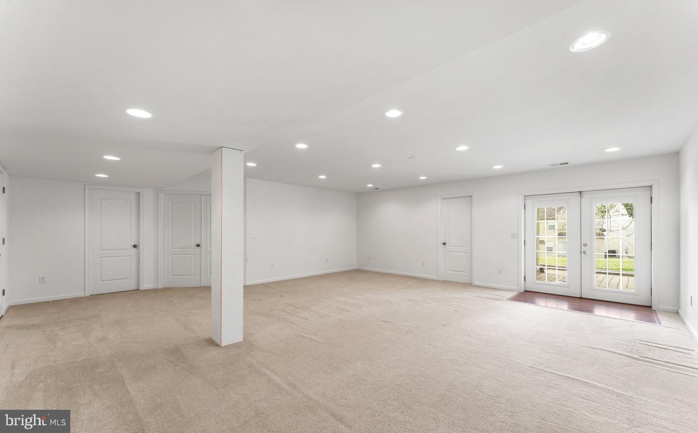 575 HUNTERS RD
