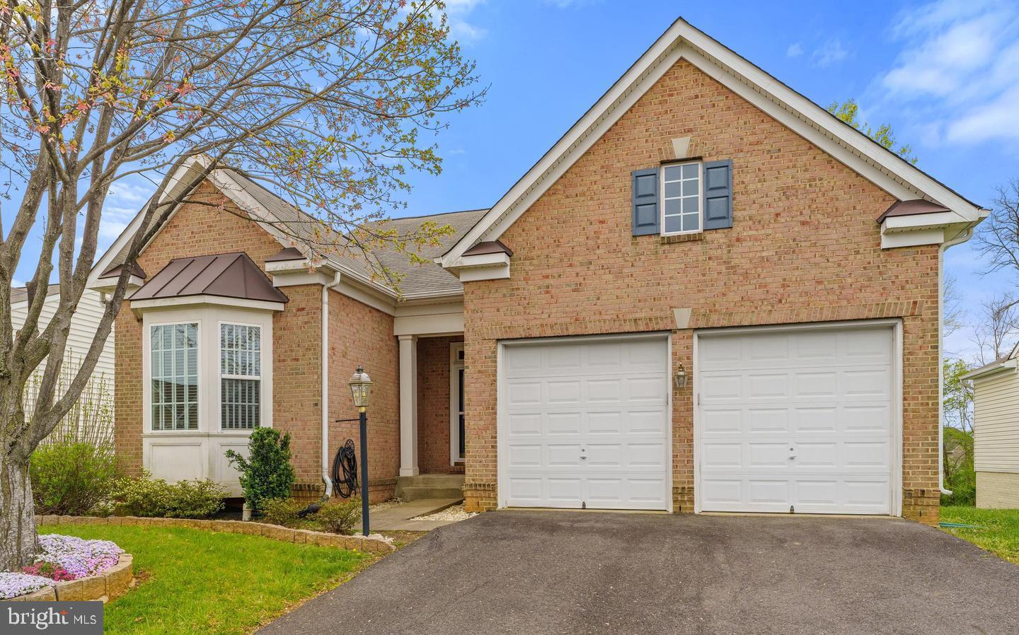 575 HUNTERS RD