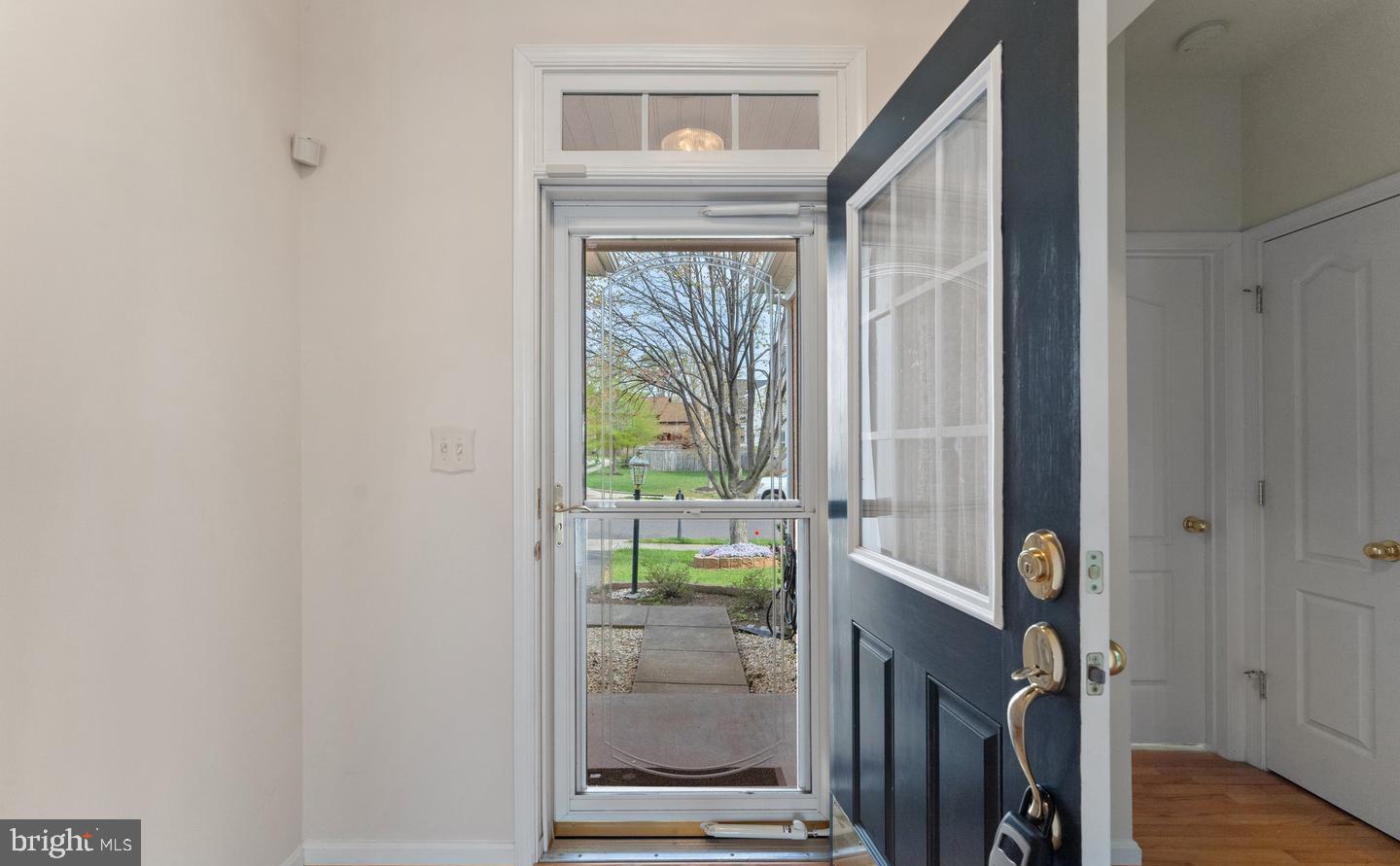 575 HUNTERS RD
