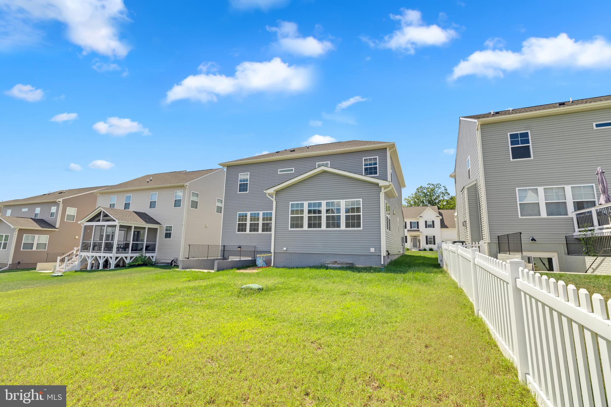 2053 Whithorn Hill