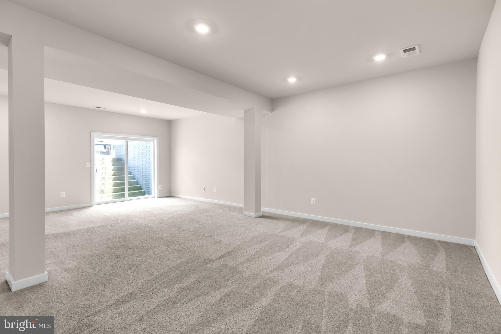 2053 Whithorn Hill