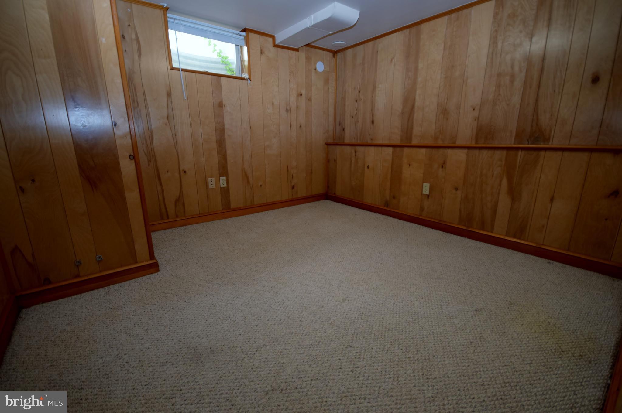 116 W Cameron Rd