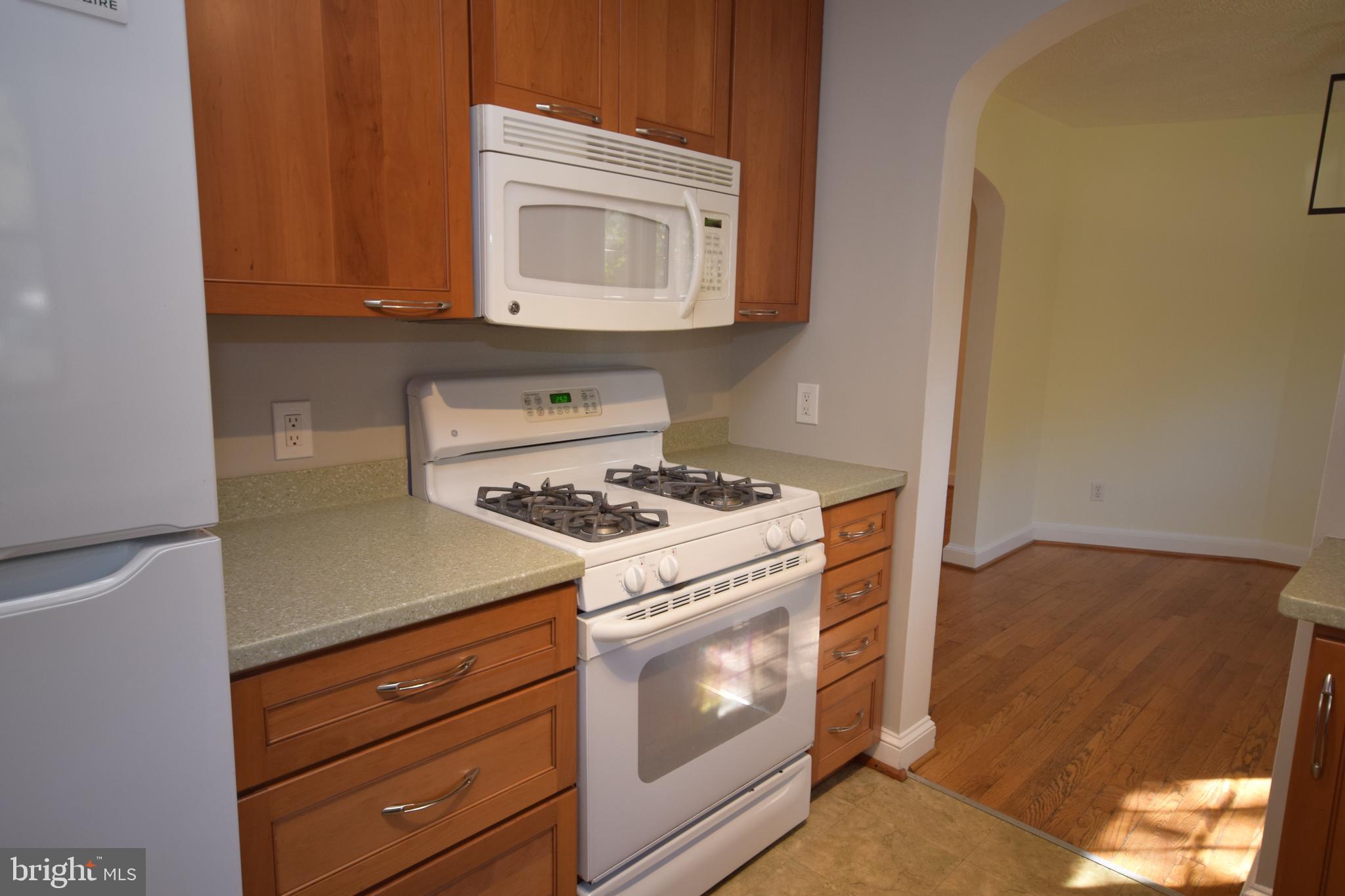 116 W Cameron Rd