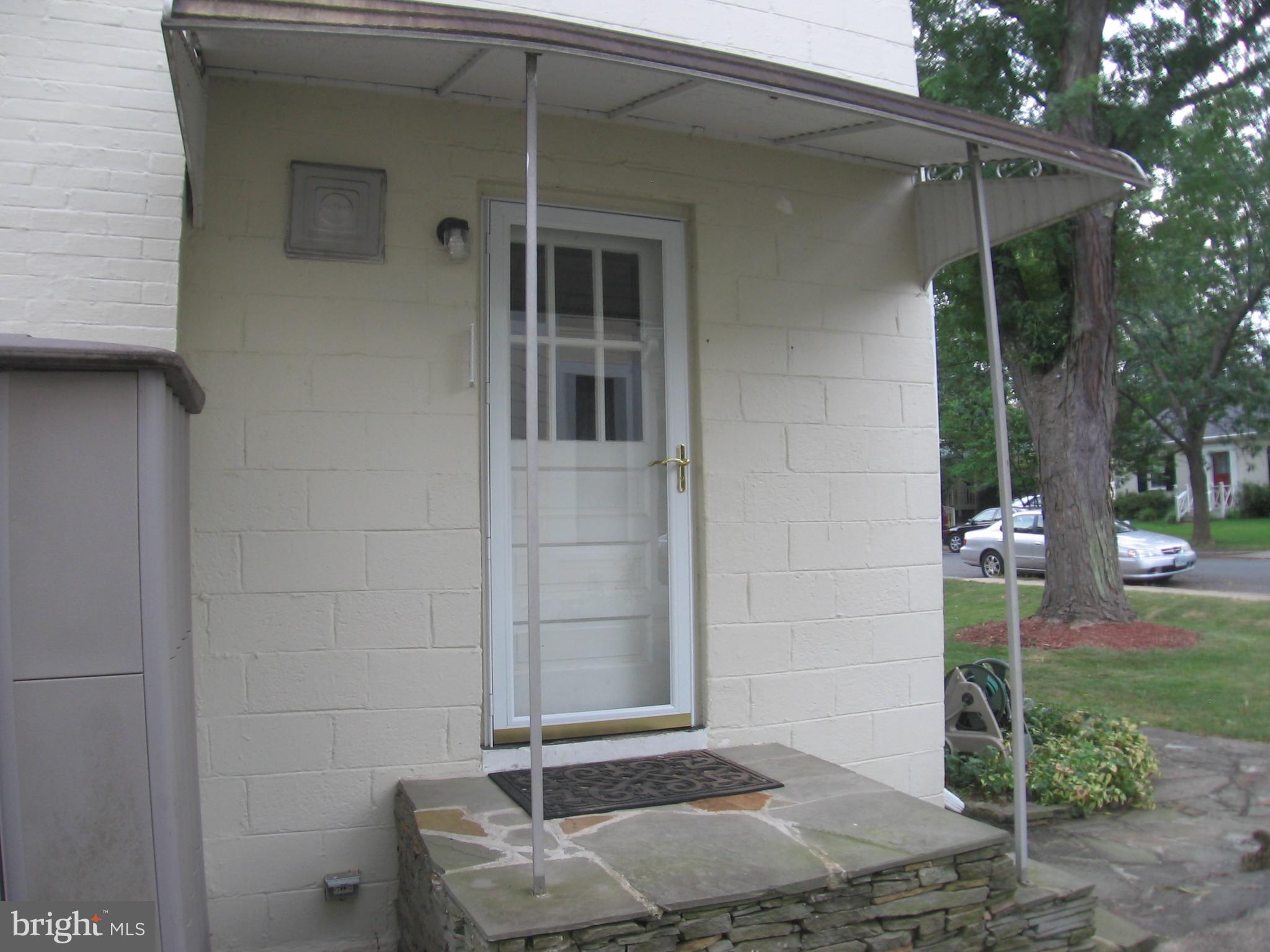 116 W Cameron Rd