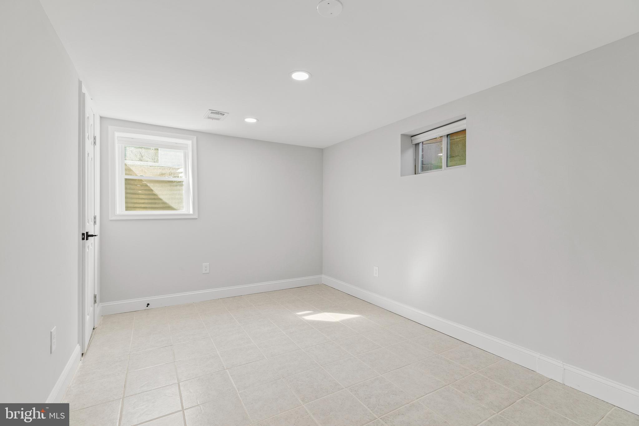 804 RANDOLPH ST #BASEMENT