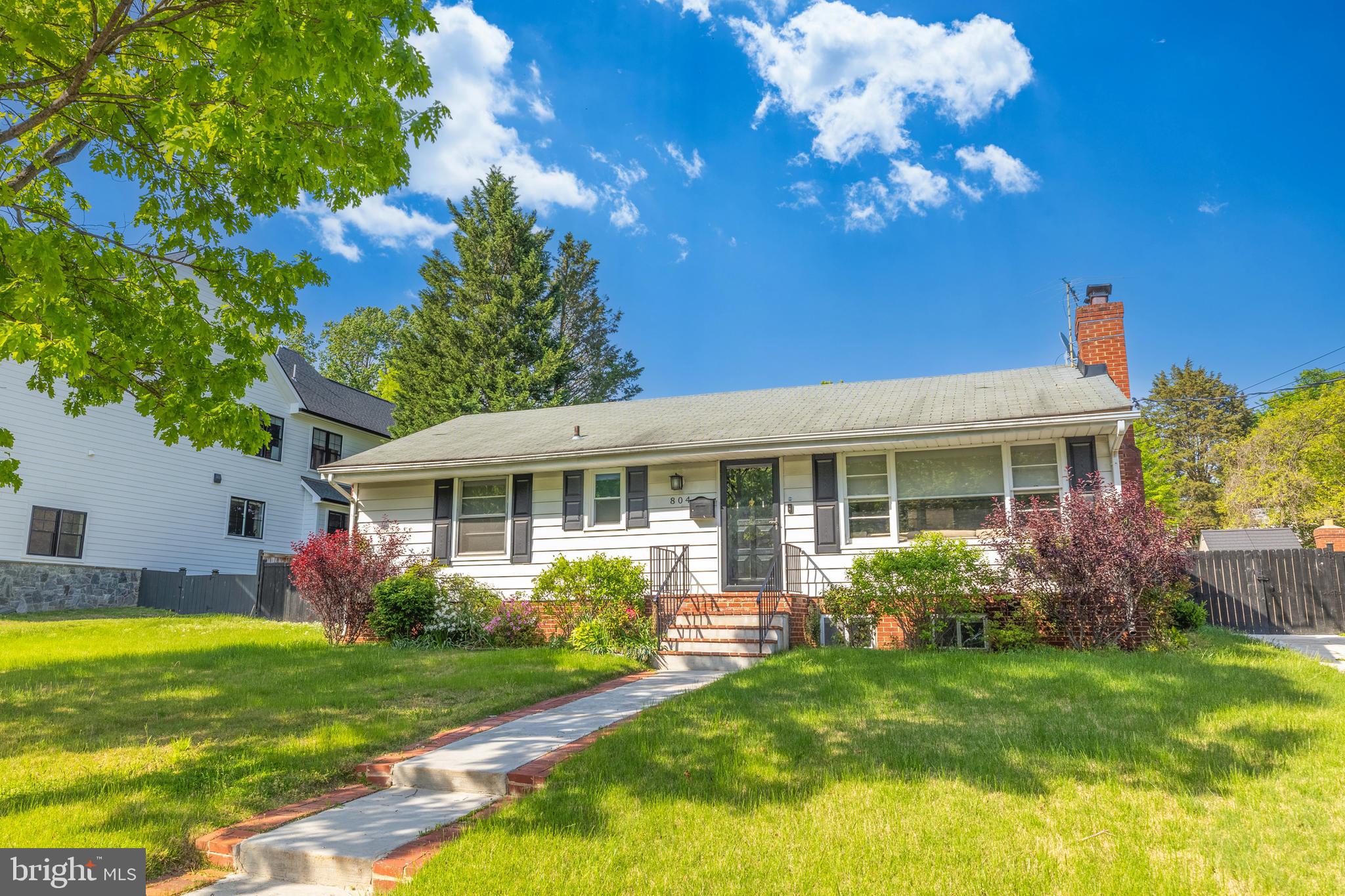 804 RANDOLPH ST #BASEMENT