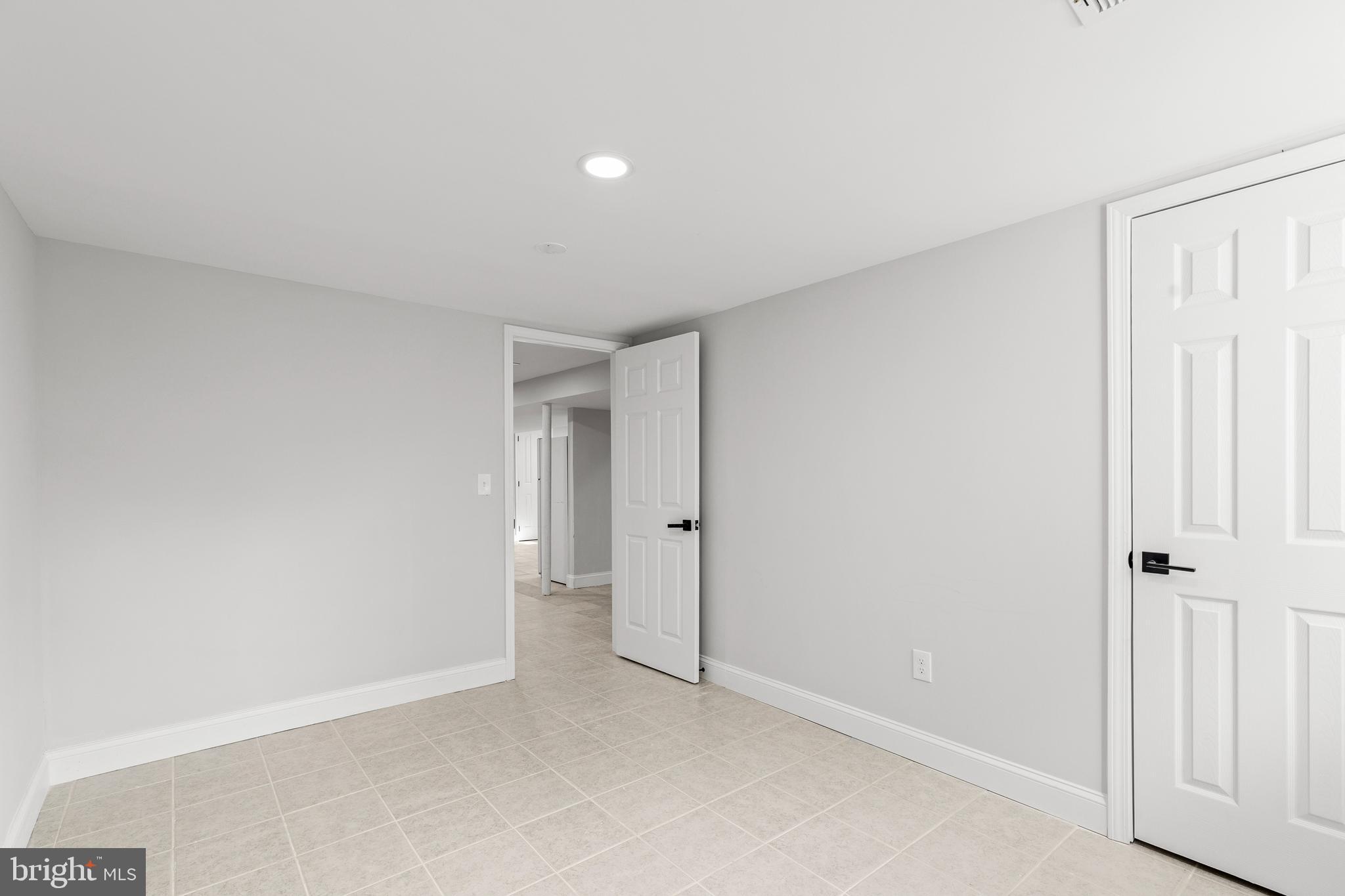 804 RANDOLPH ST #BASEMENT