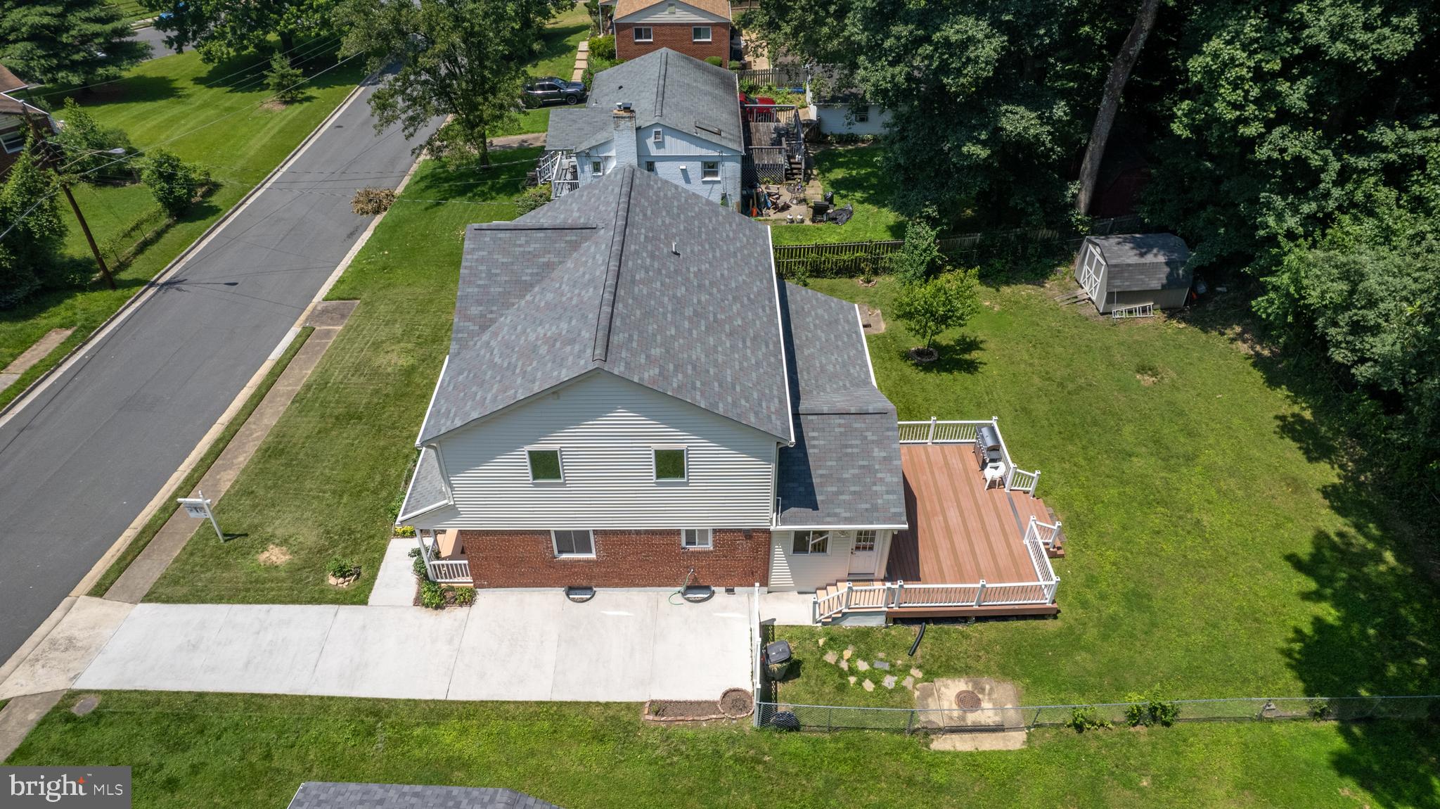 3805 CAROLYN AVENUE