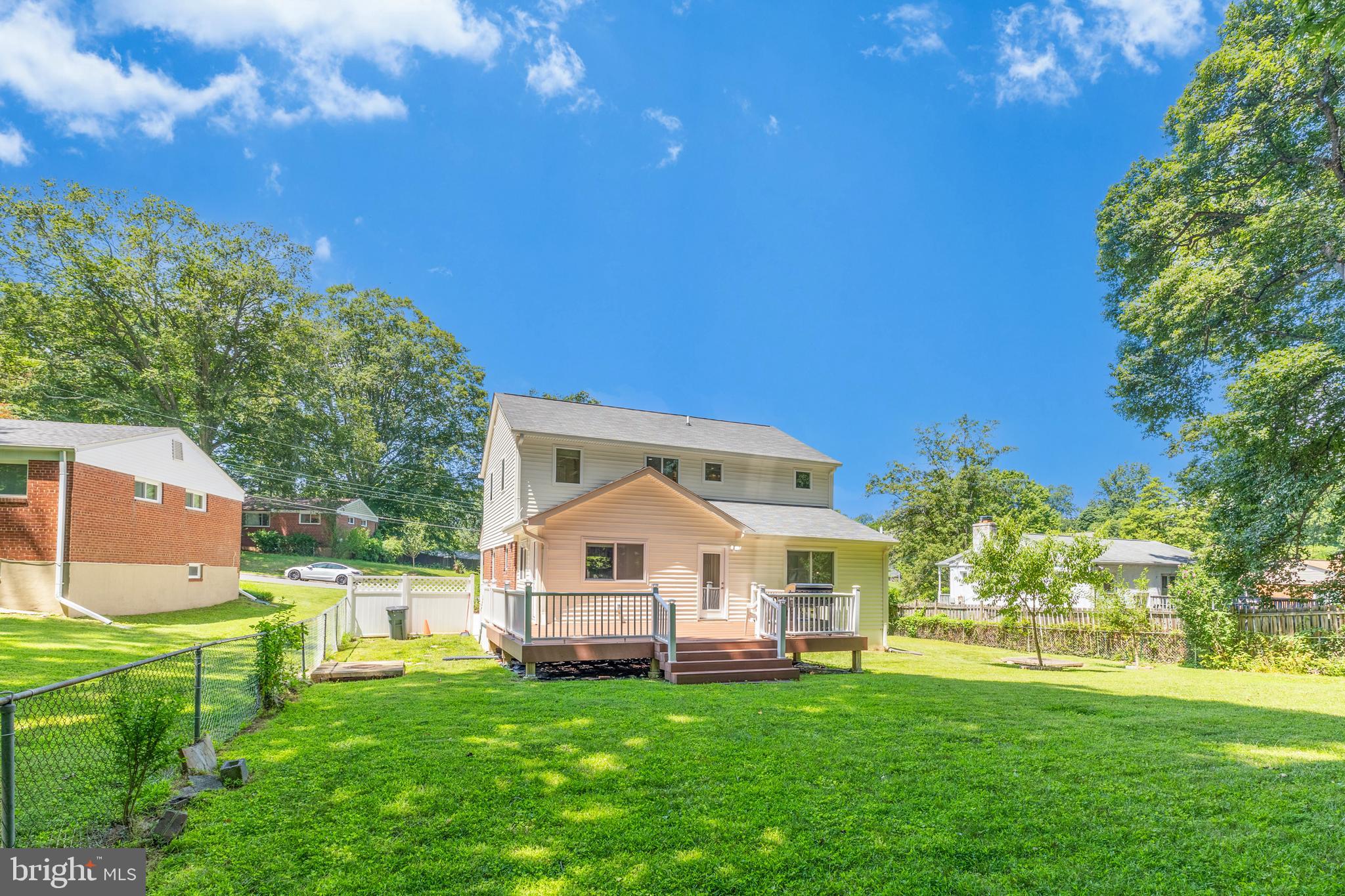 3805 CAROLYN AVENUE
