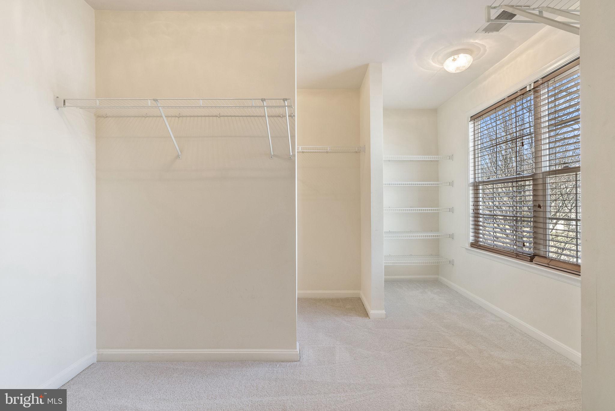 257 Hidden Creek Ln