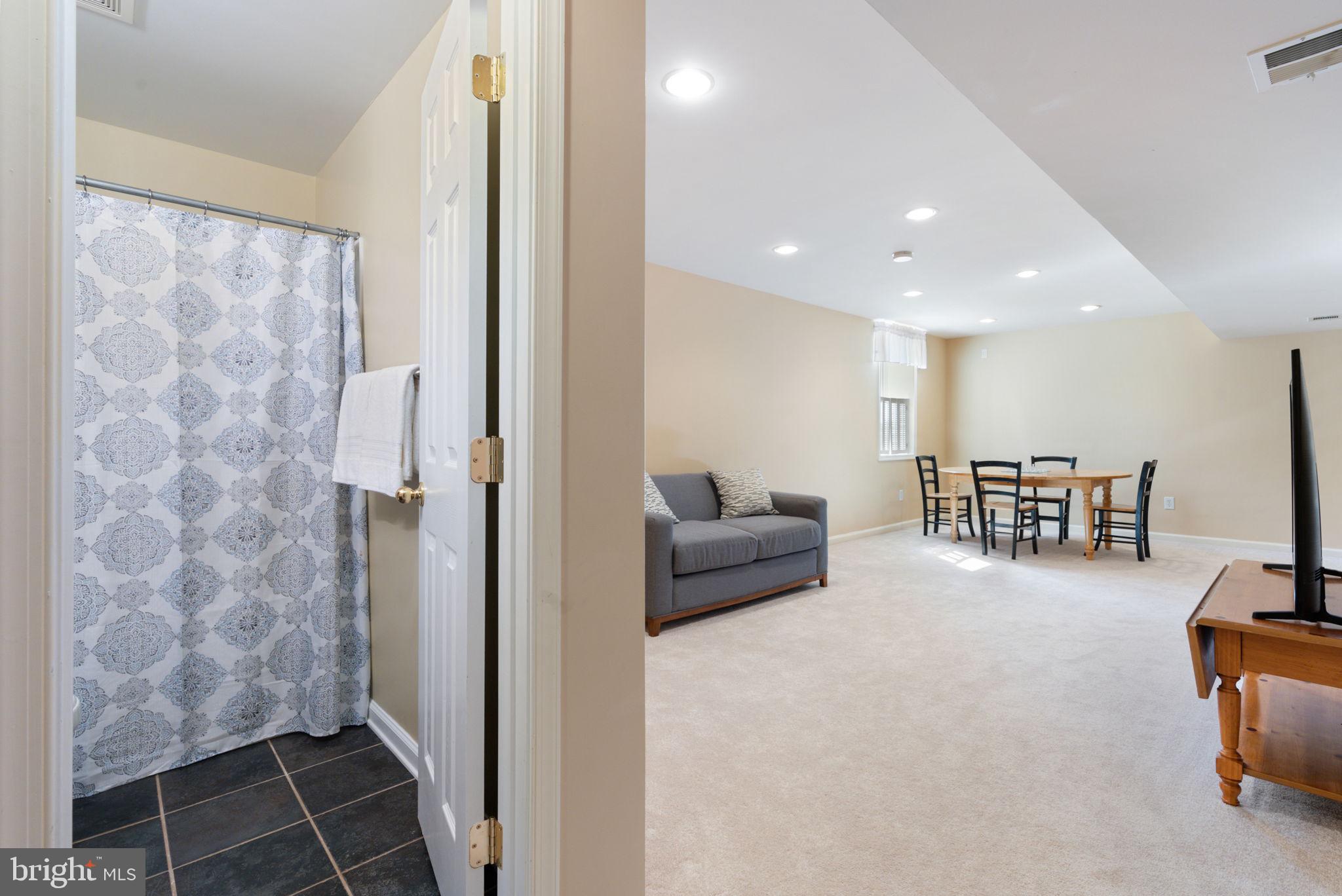 257 Hidden Creek Ln