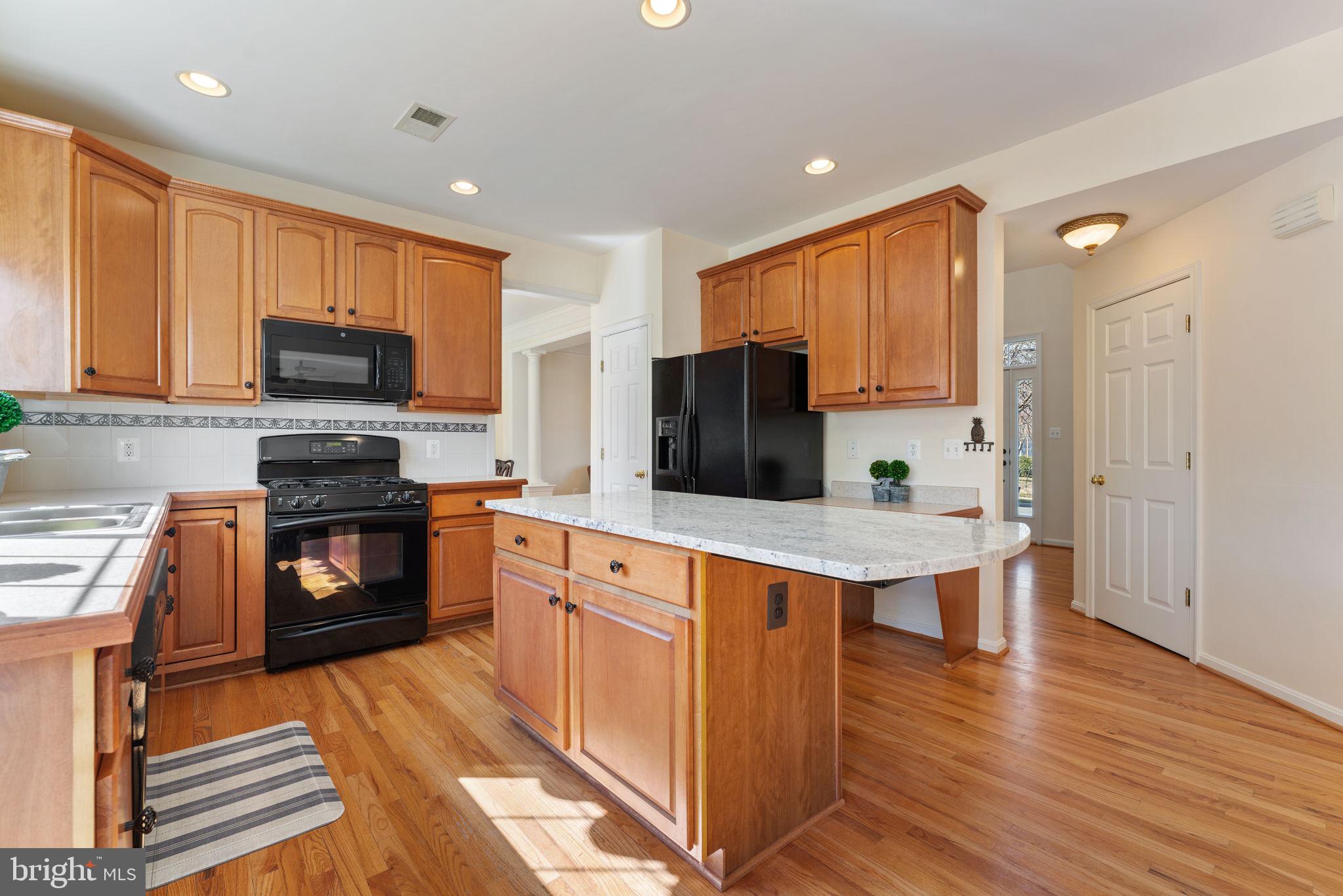 257 Hidden Creek Ln