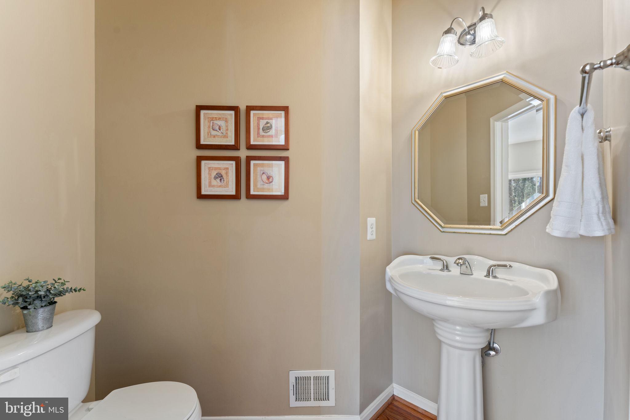 257 Hidden Creek Ln