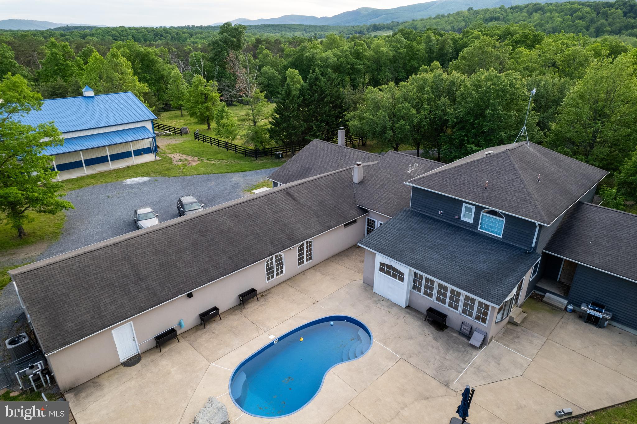 3545 BACK MOUNTAIN RD