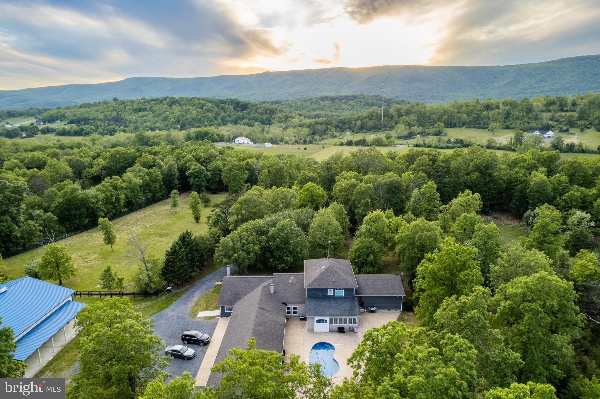 3545 BACK MOUNTAIN RD