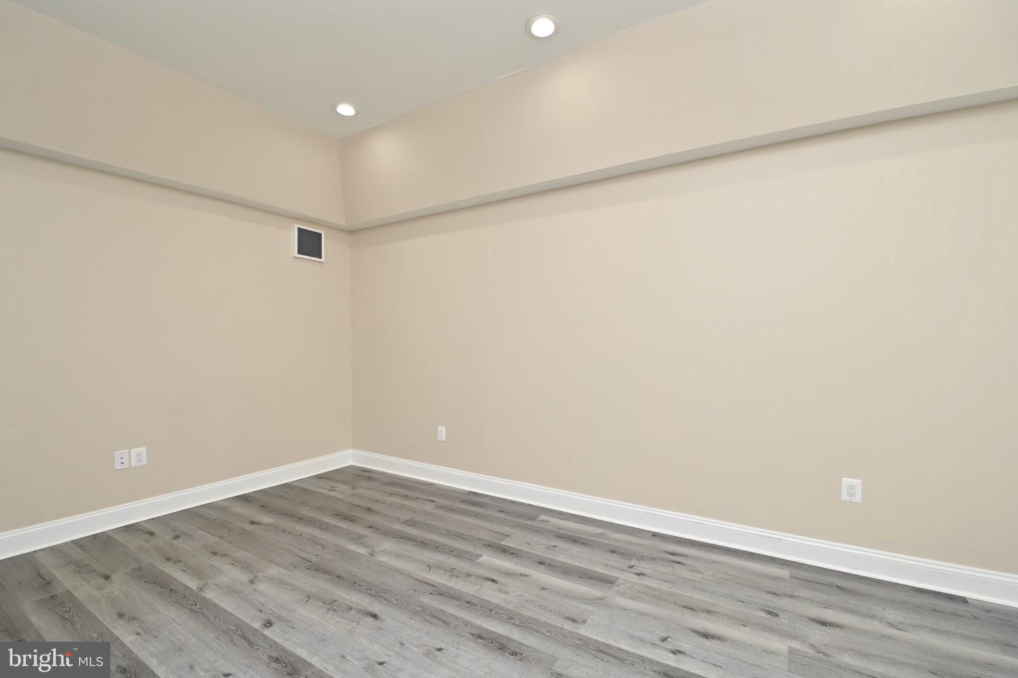 6556 Edsall Rd