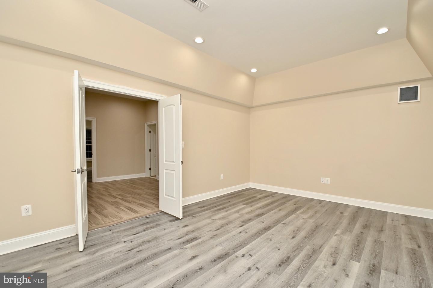 6556 Edsall Rd
