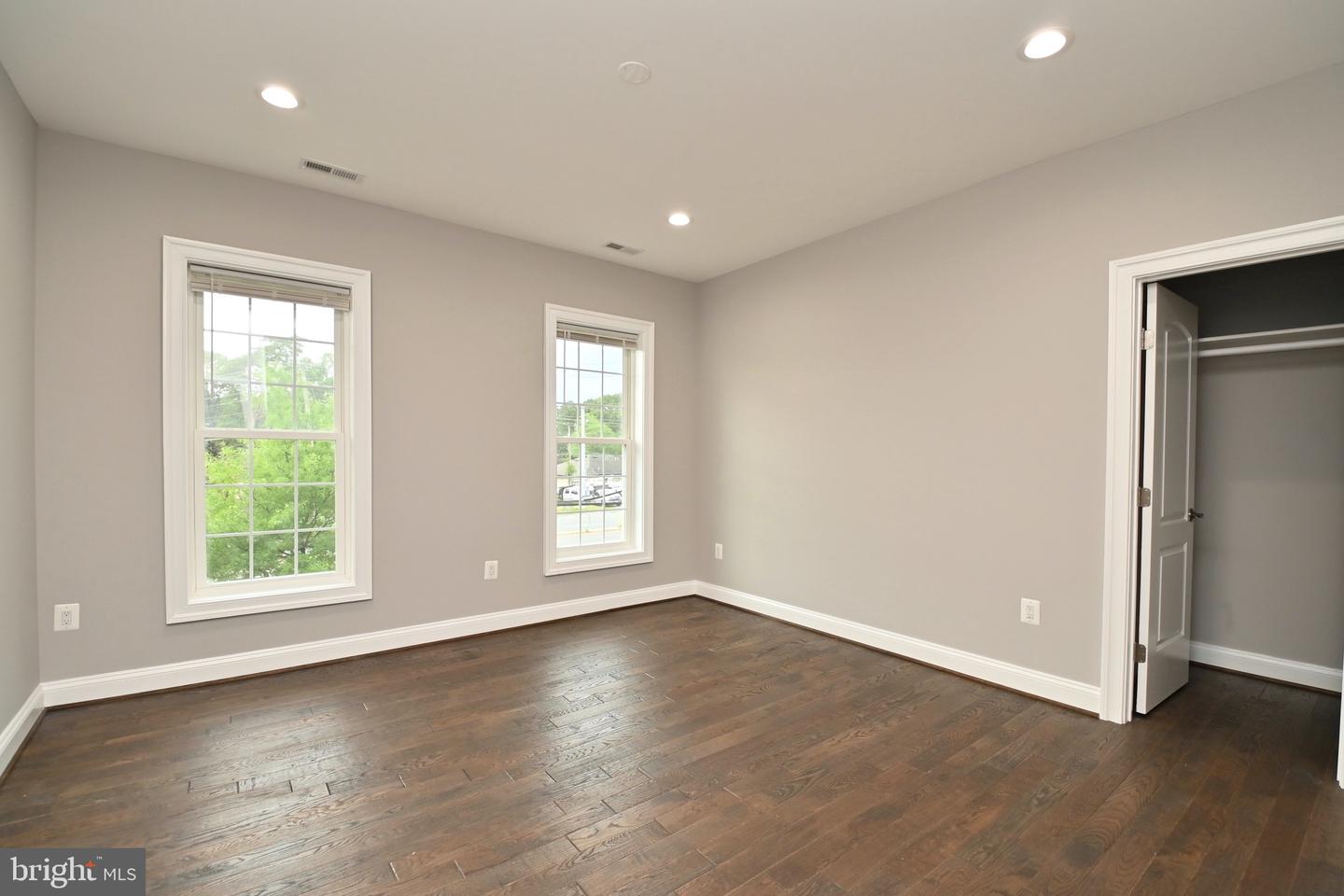 6556 Edsall Rd
