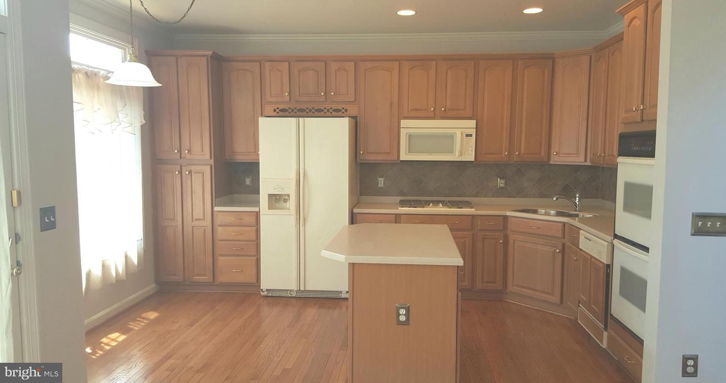 12482 Rose Path Cir