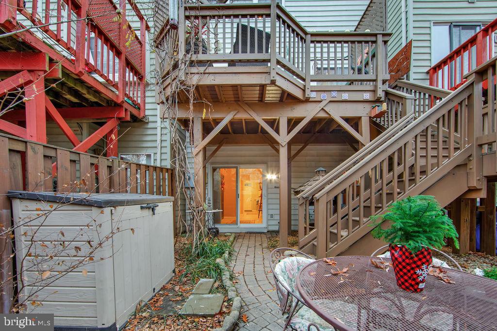 1113 Cypress Tree Pl