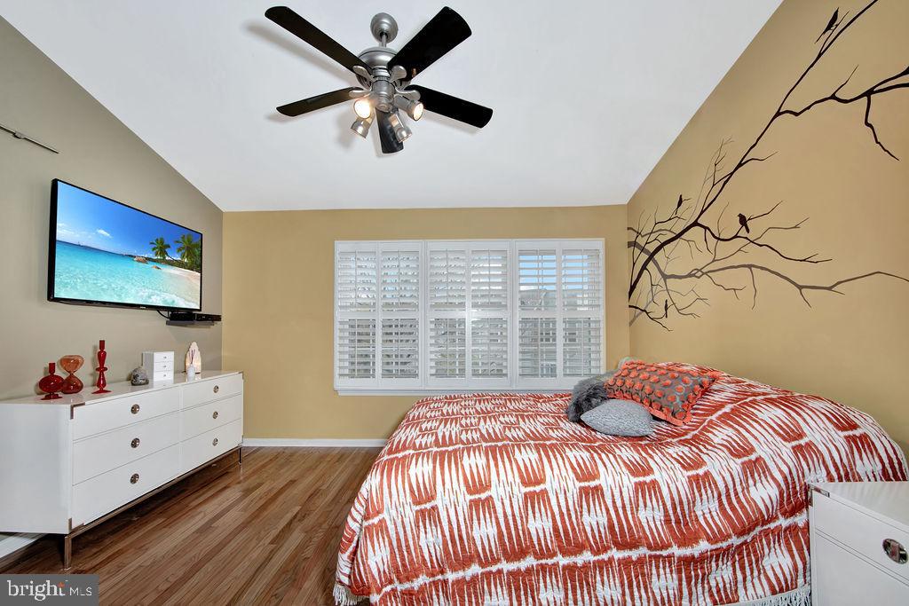 1113 Cypress Tree Pl