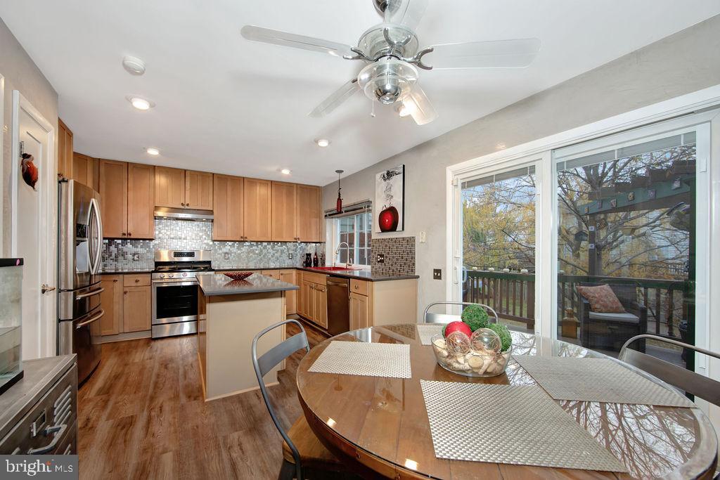 1113 Cypress Tree Pl