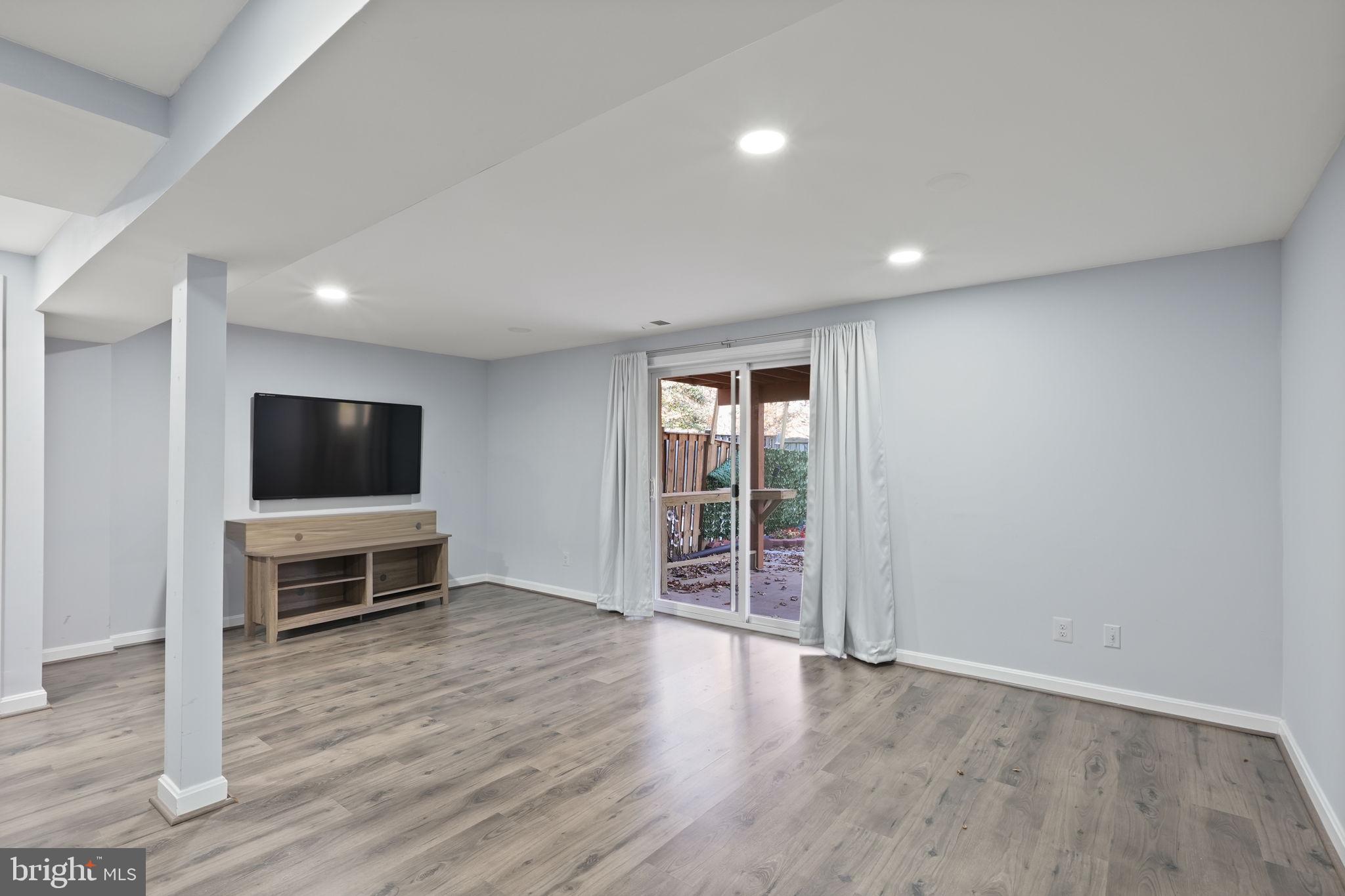 6446 SHANNON STATION CT