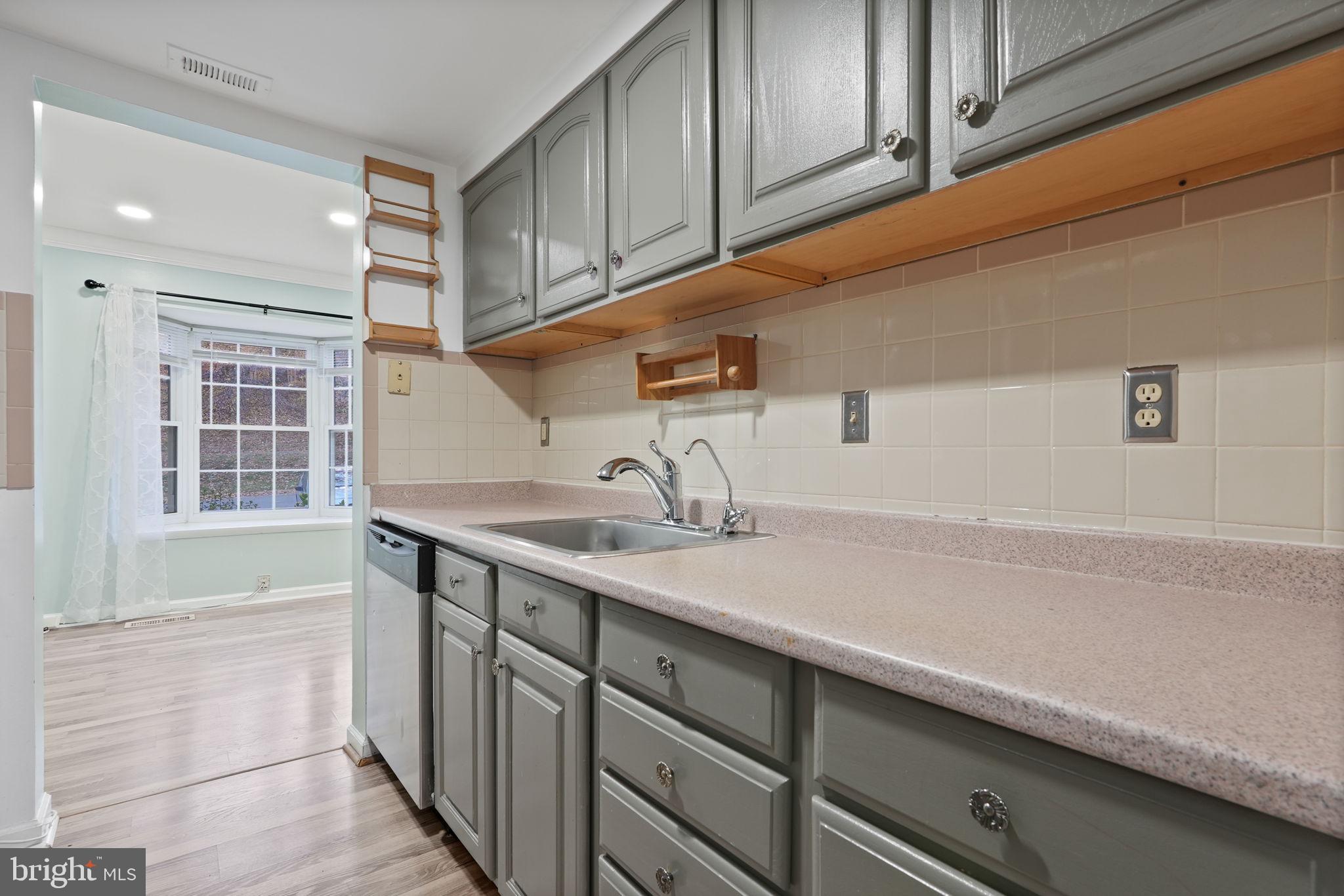 6446 SHANNON STATION CT