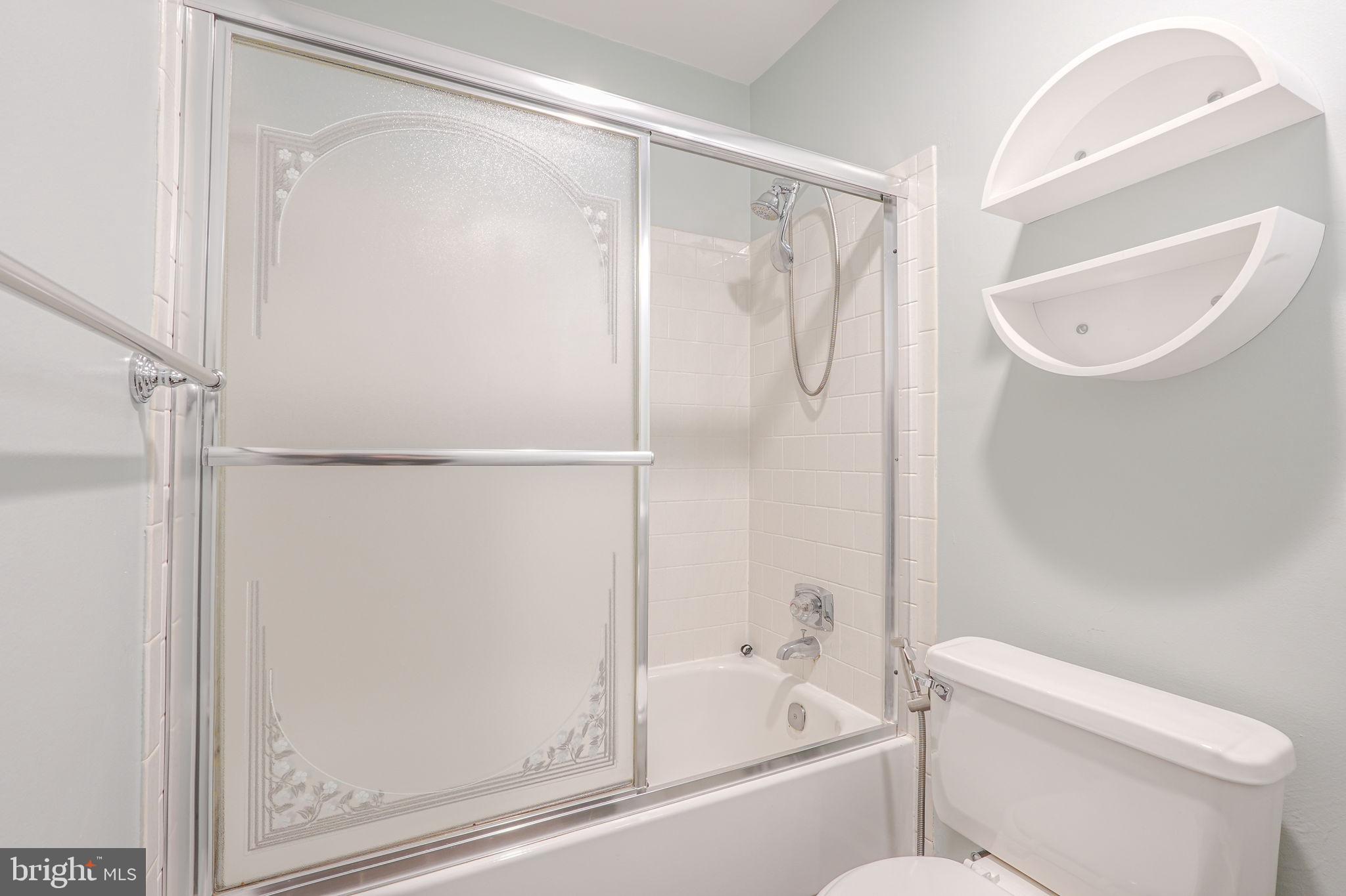 6446 SHANNON STATION CT