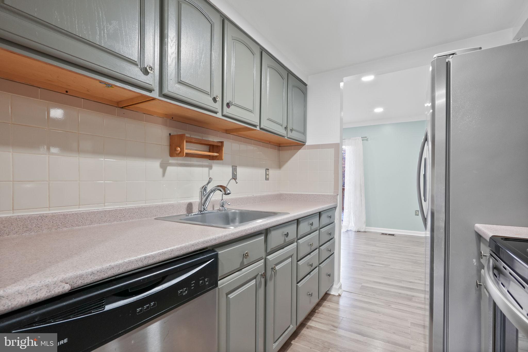 6446 SHANNON STATION CT