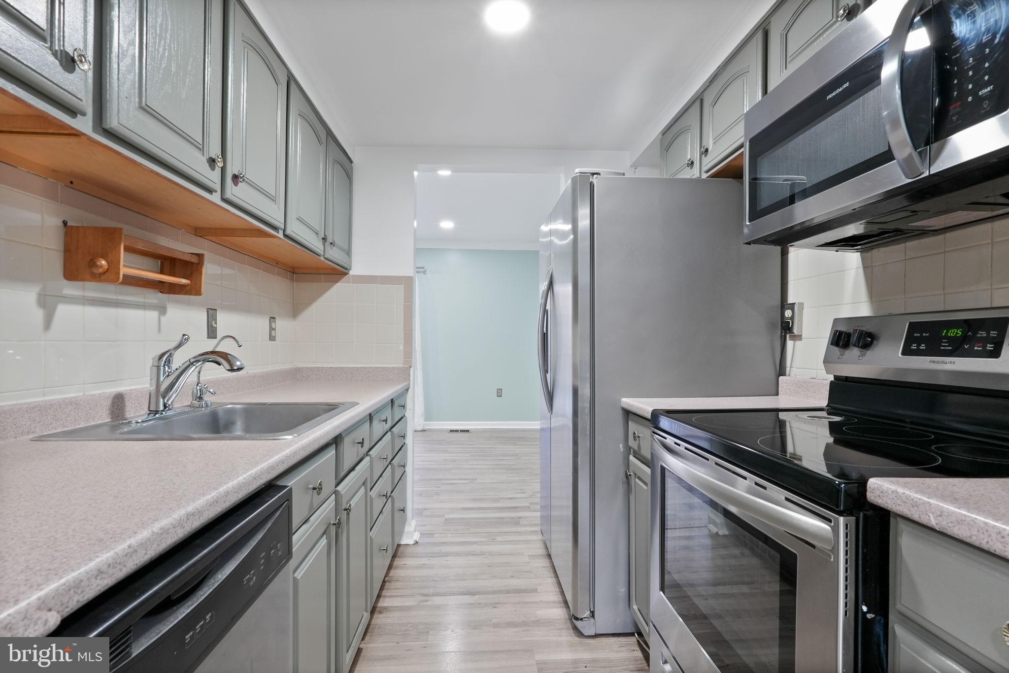 6446 SHANNON STATION CT