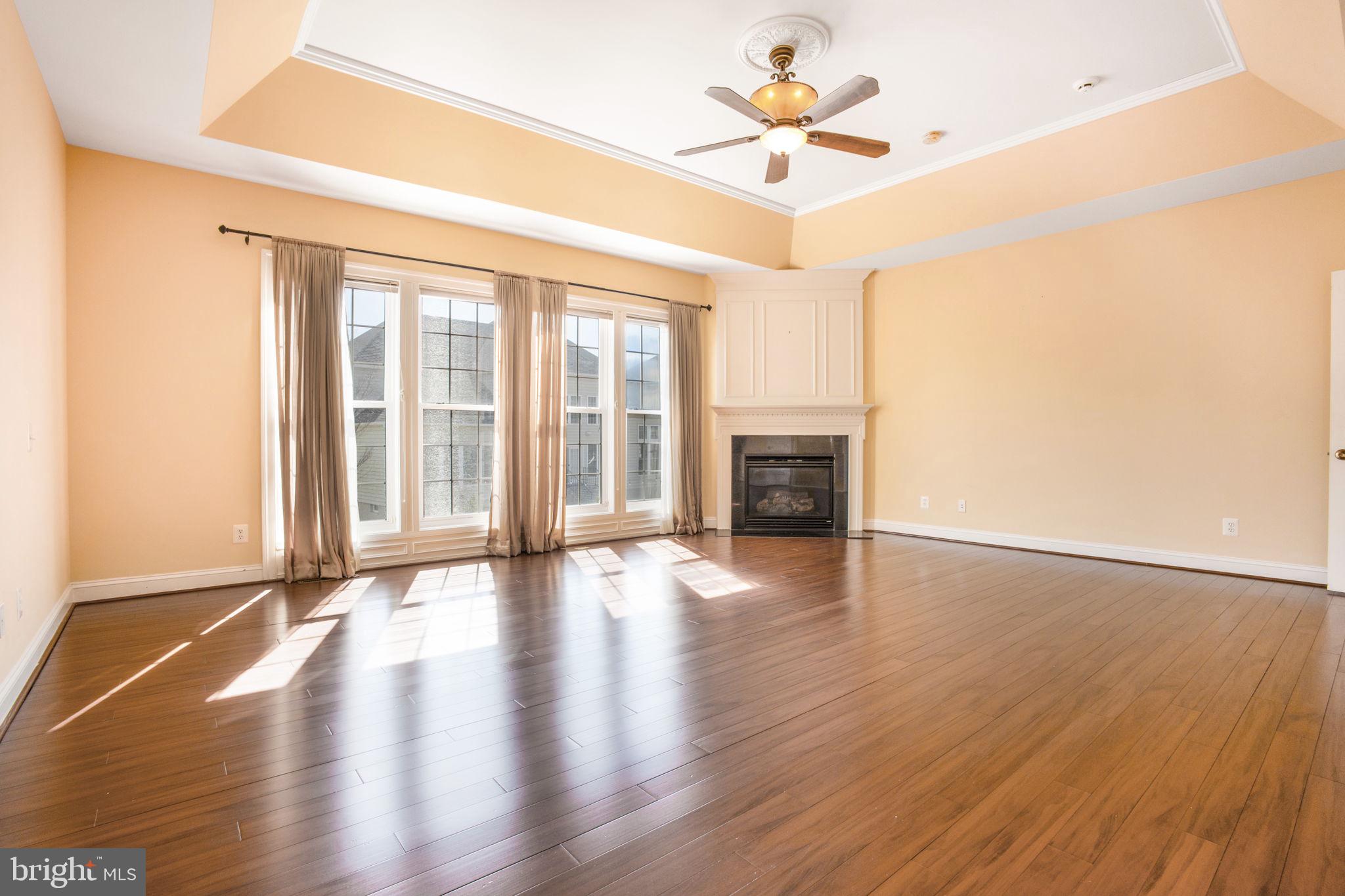 8917 Rhododendron Cir