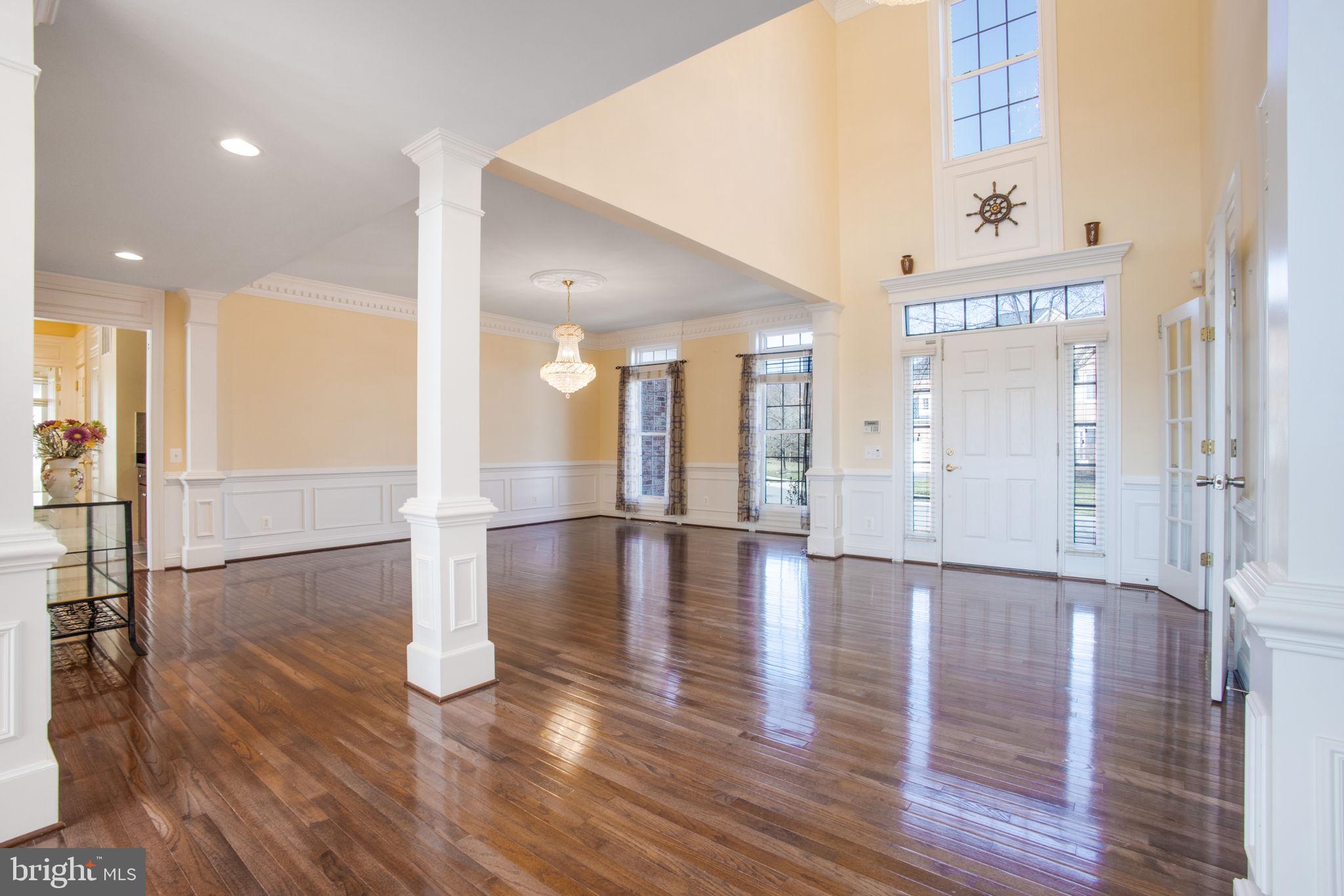 8917 Rhododendron Cir