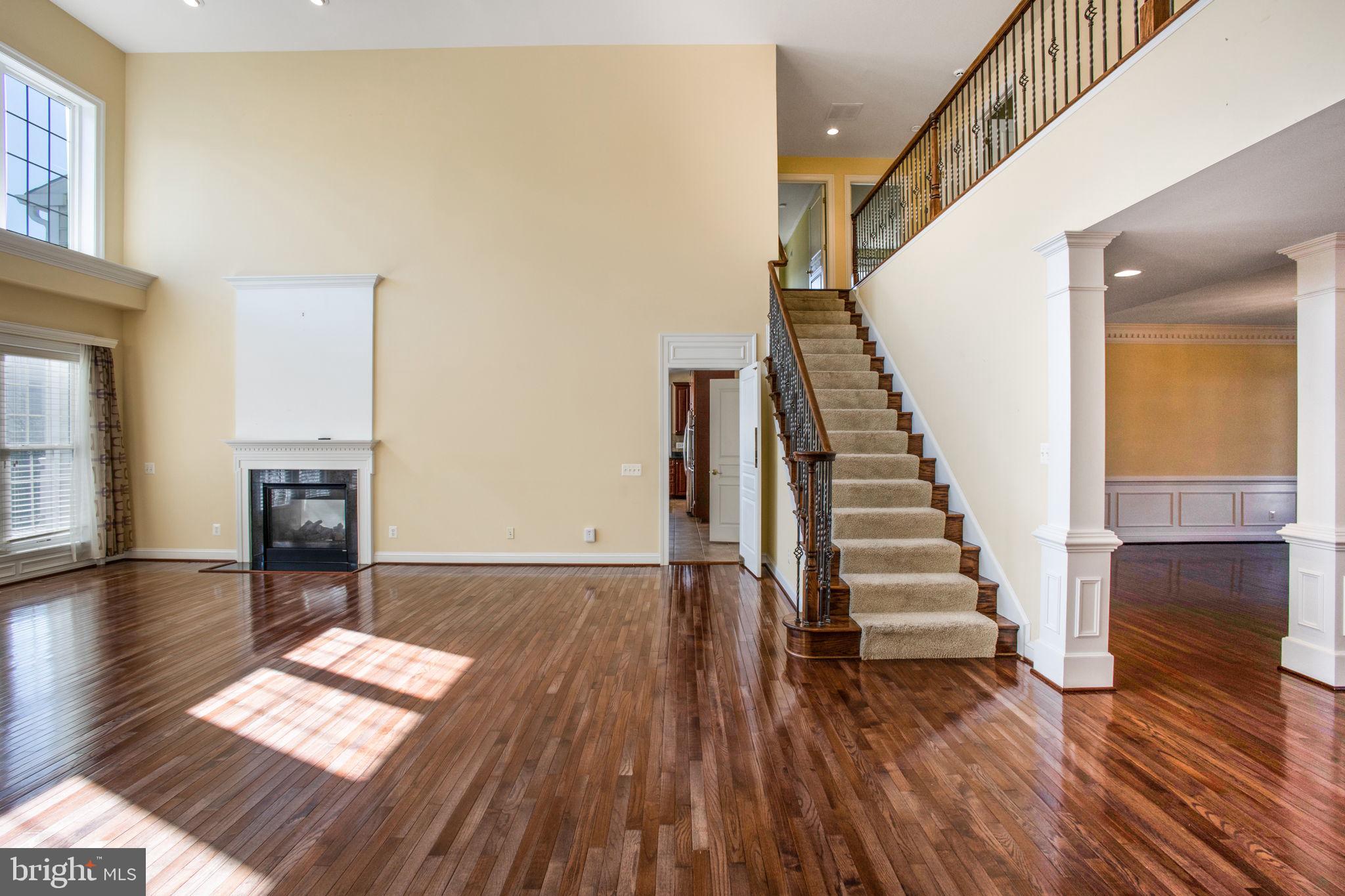 8917 Rhododendron Cir