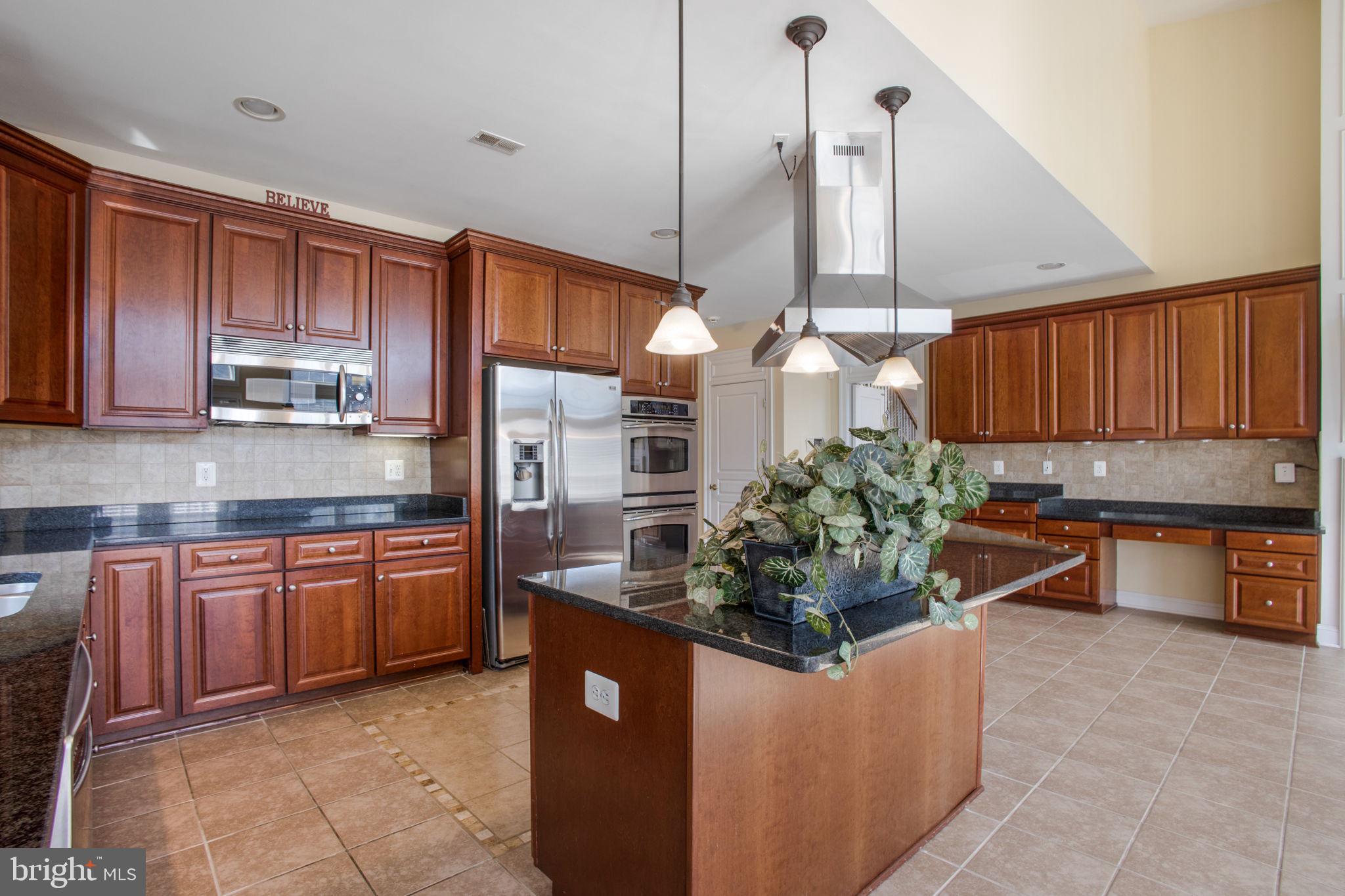 8917 Rhododendron Cir