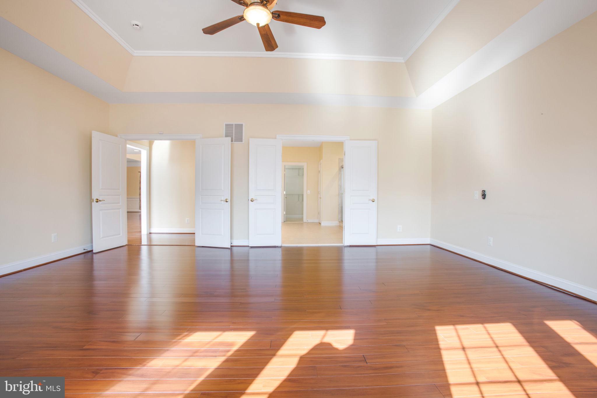 8917 Rhododendron Cir