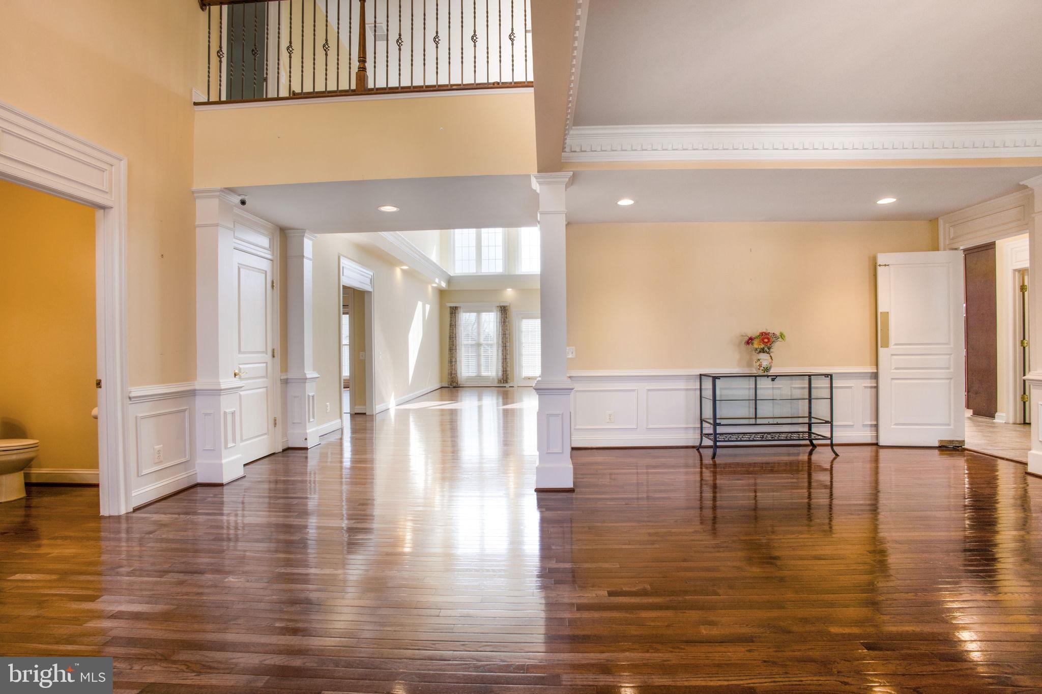 8917 Rhododendron Cir