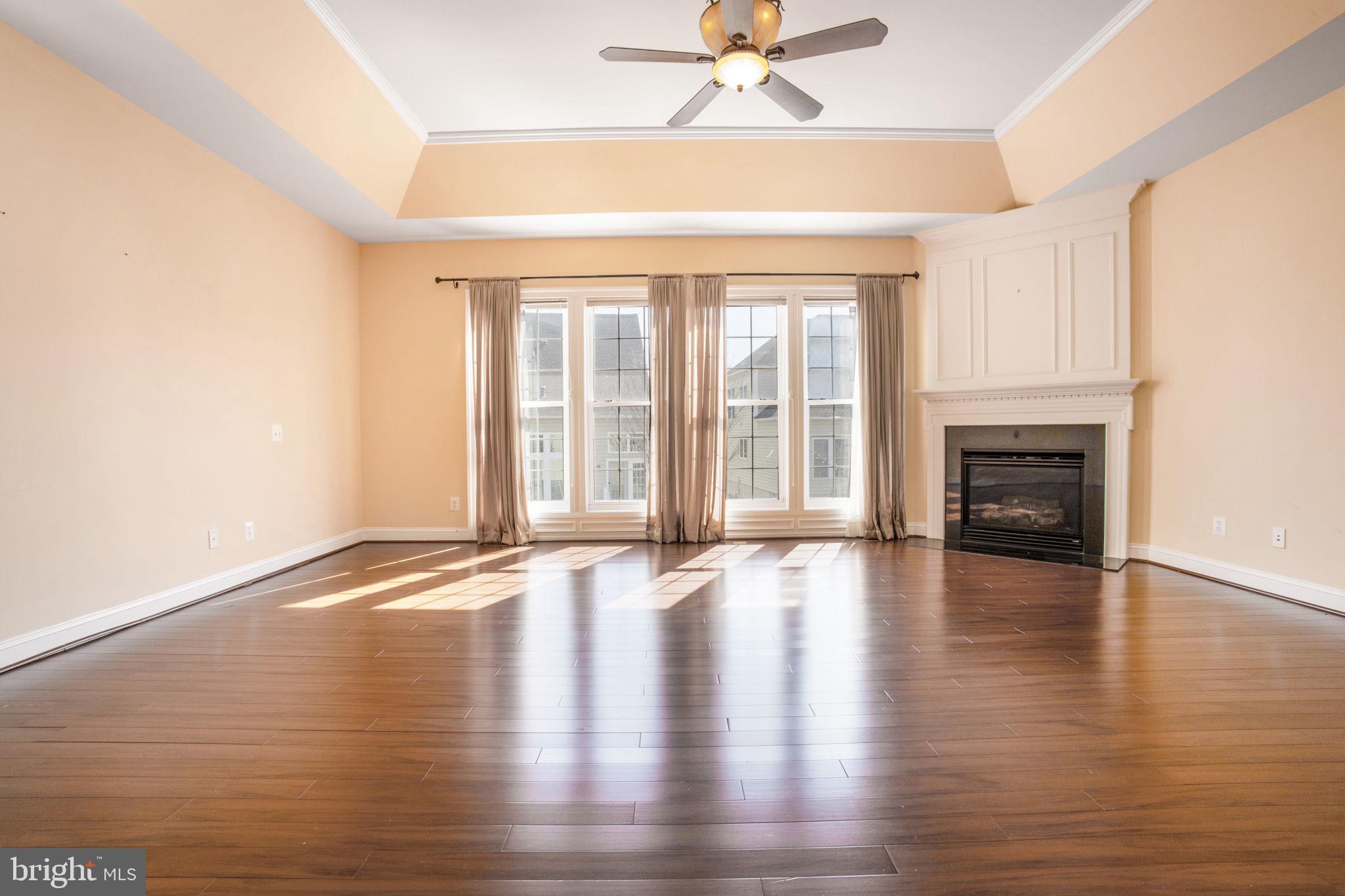 8917 Rhododendron Cir