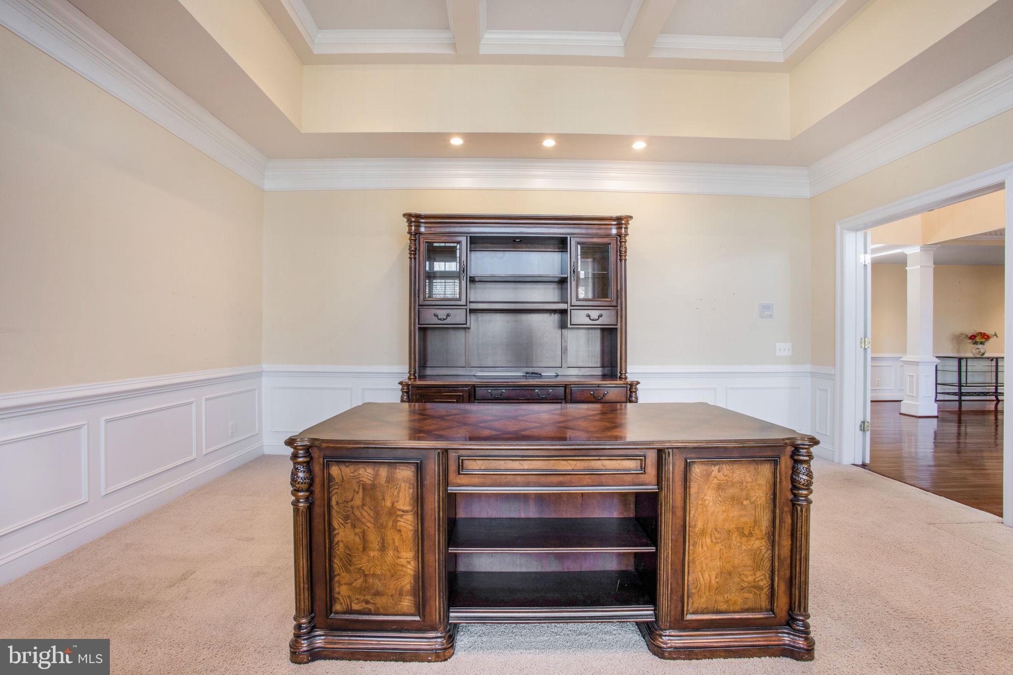 8917 Rhododendron Cir