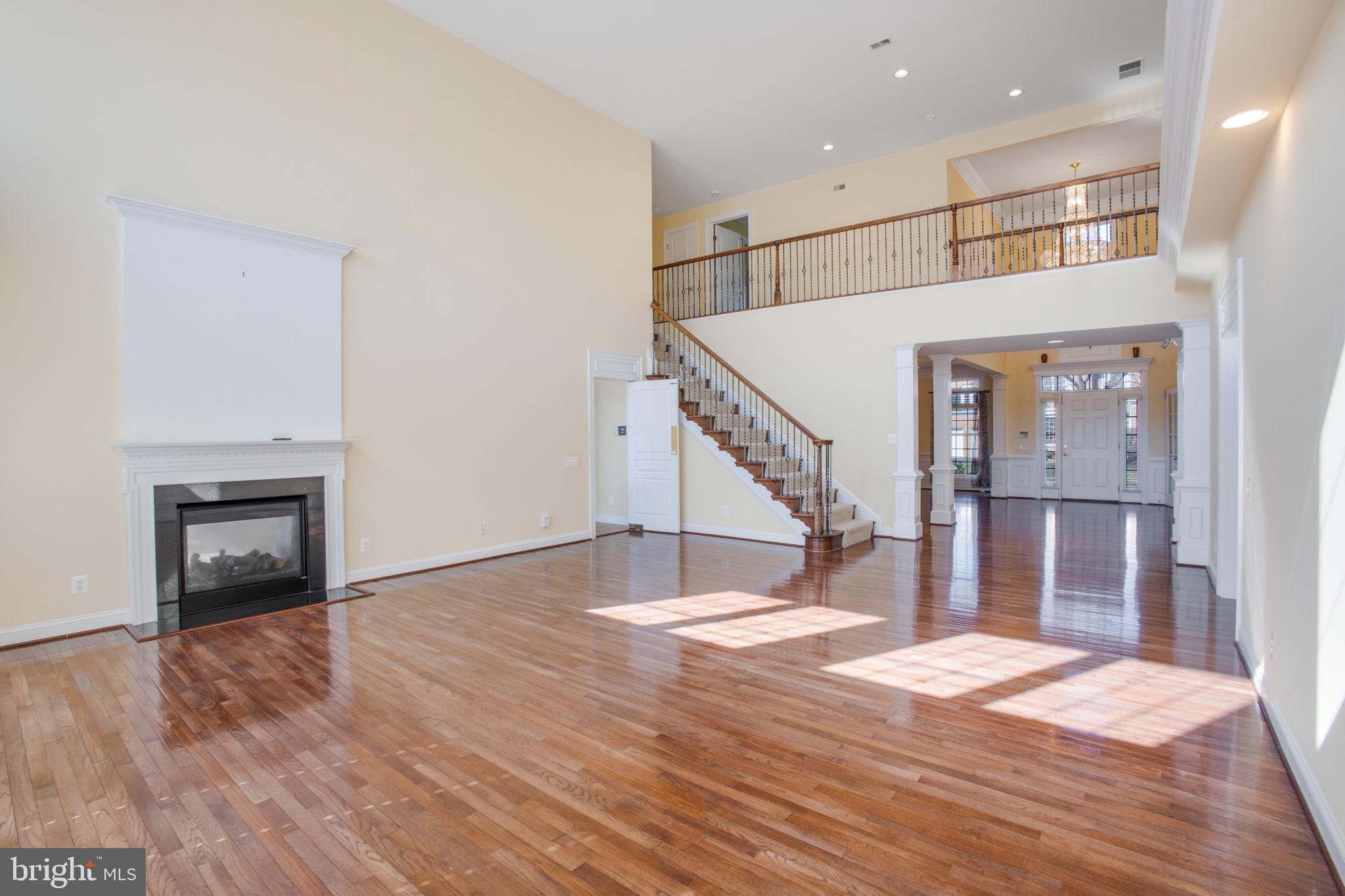 8917 Rhododendron Cir