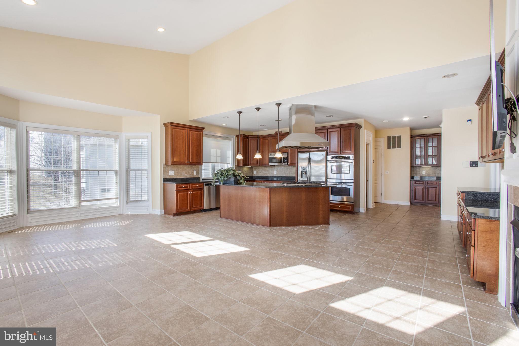 8917 Rhododendron Cir