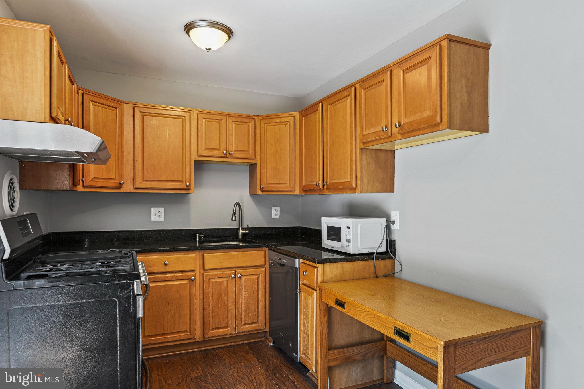 2141 Ferguson Pl